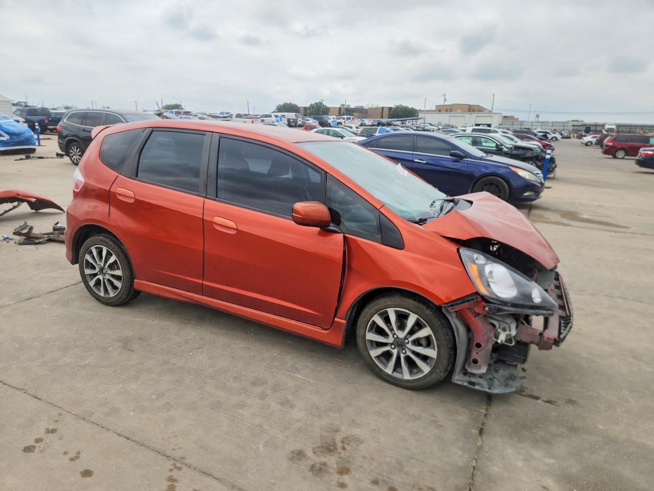 2012 Honda Fit Sport Orange vin: JHMGE8H53CC012904