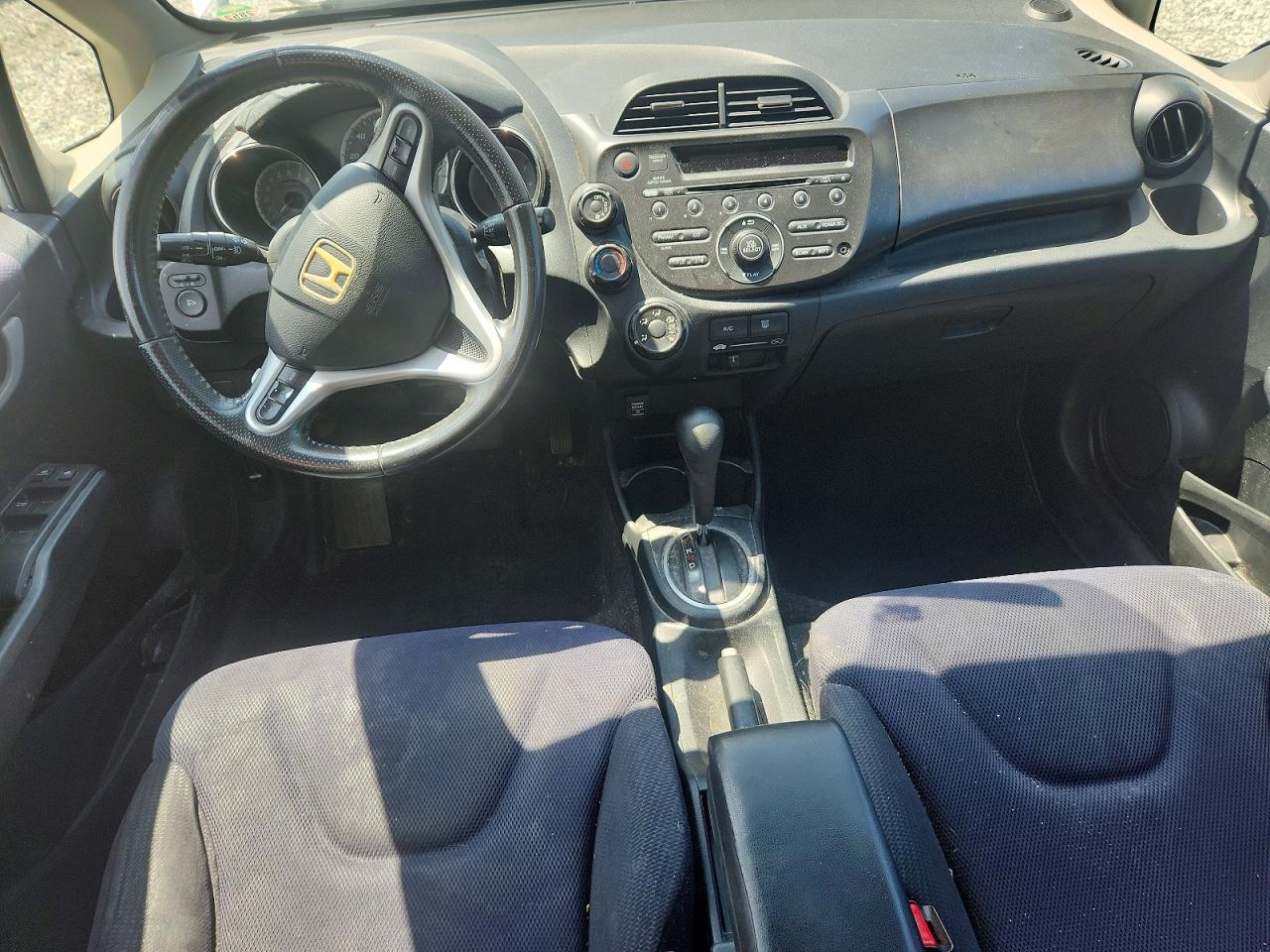 2012 Honda Fit Sport Silver vin: JHMGE8H53CC020517