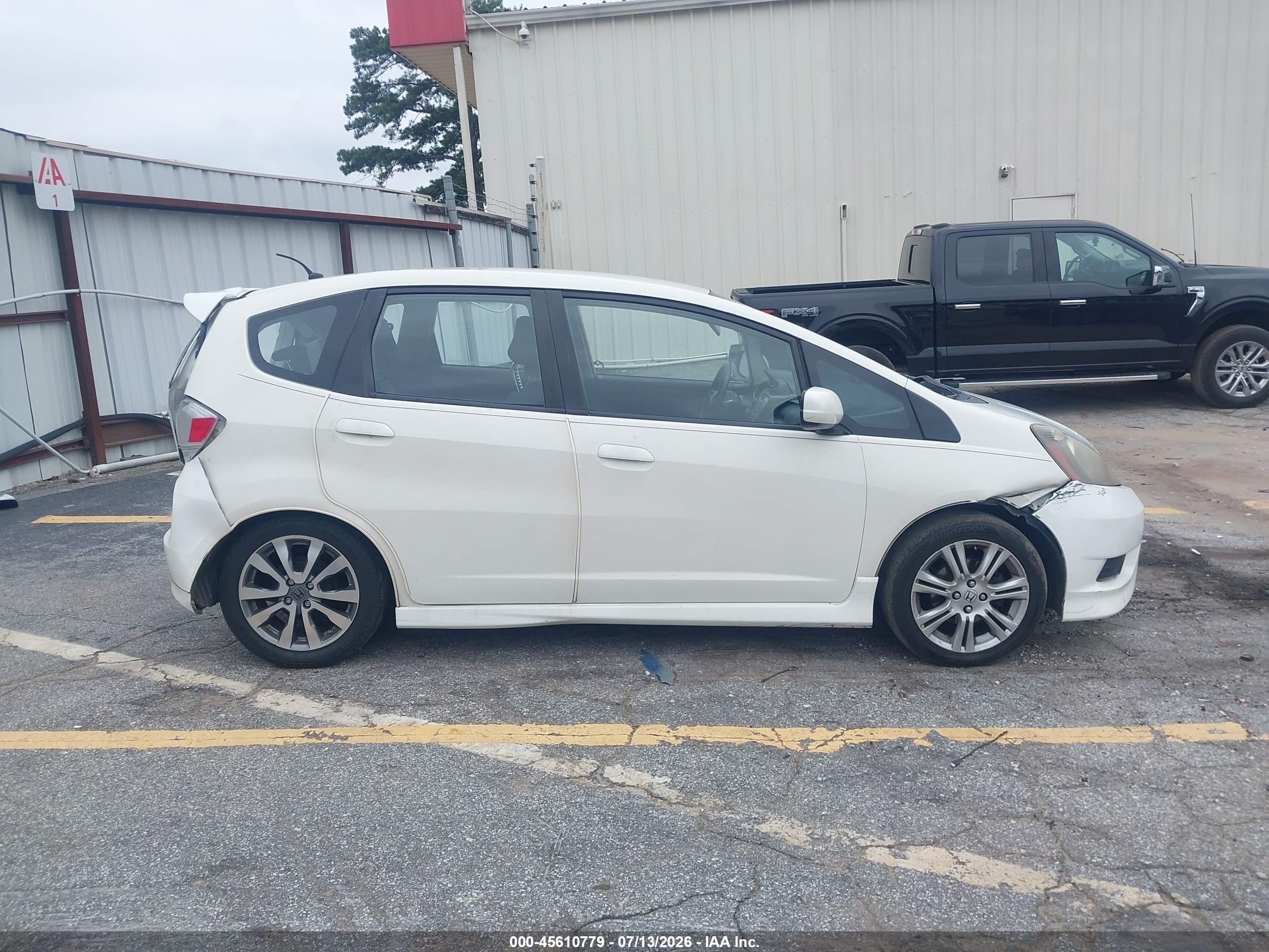2012 Honda Fit Sport White vin: JHMGE8H53CC027774