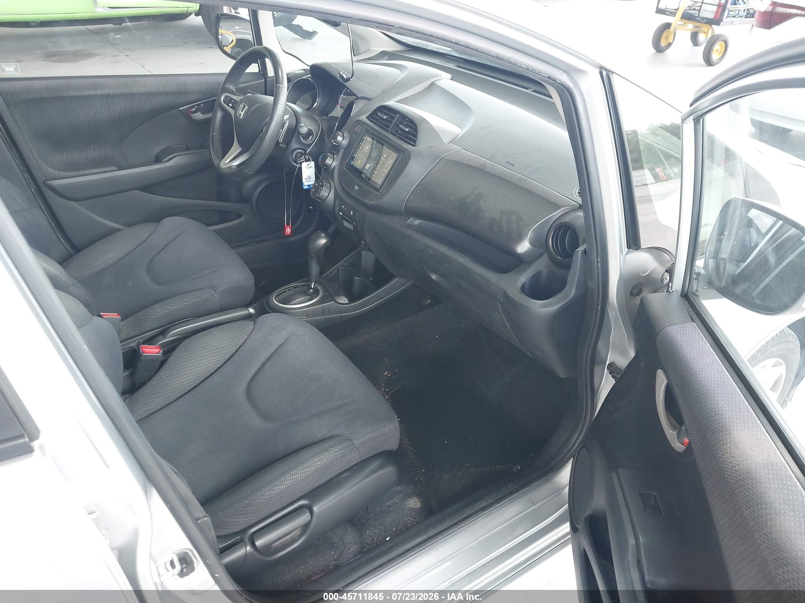 2012 Honda Fit Sport Silver vin: JHMGE8H53CC029332