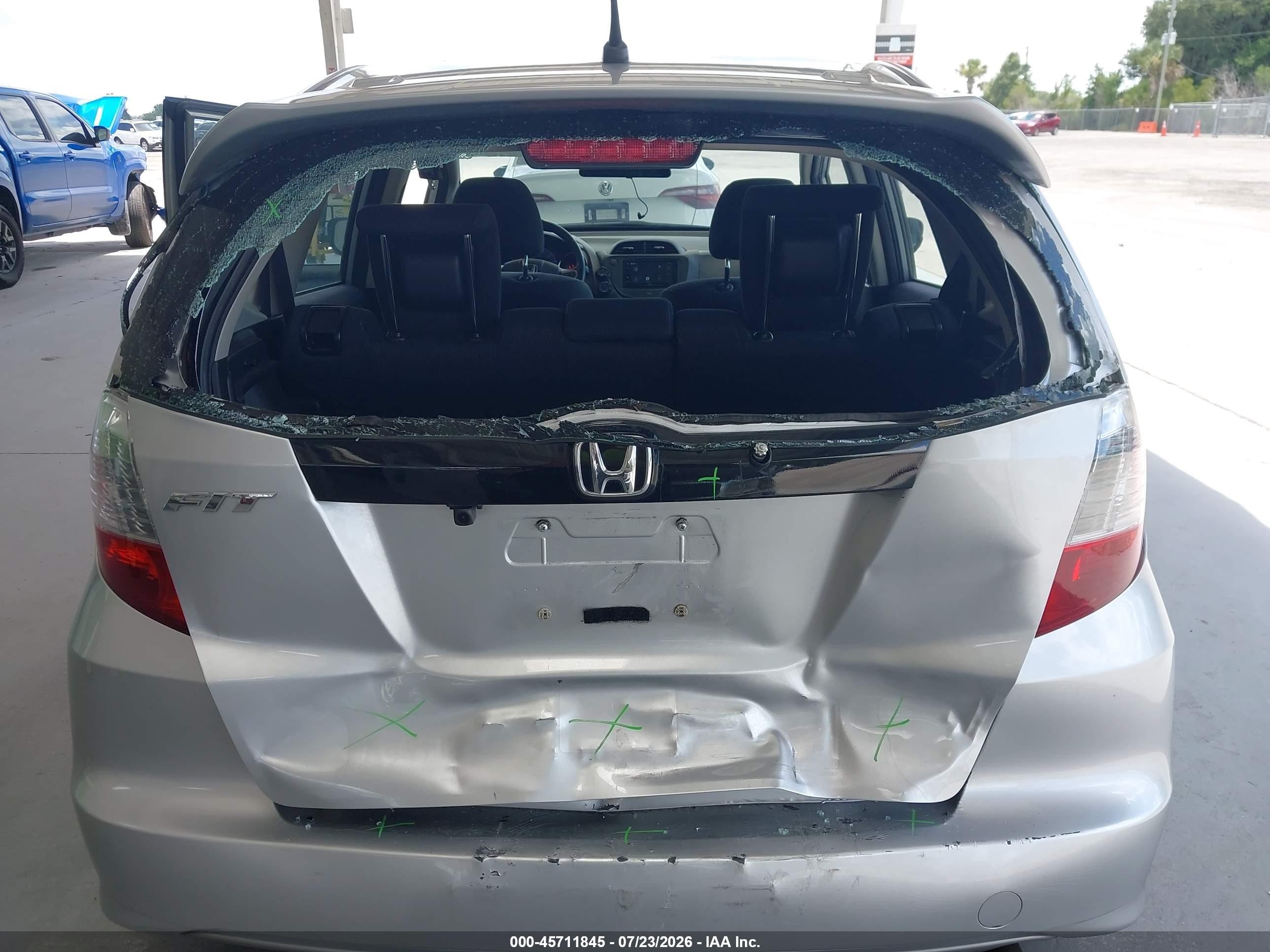 2012 Honda Fit Sport Silver vin: JHMGE8H53CC029332