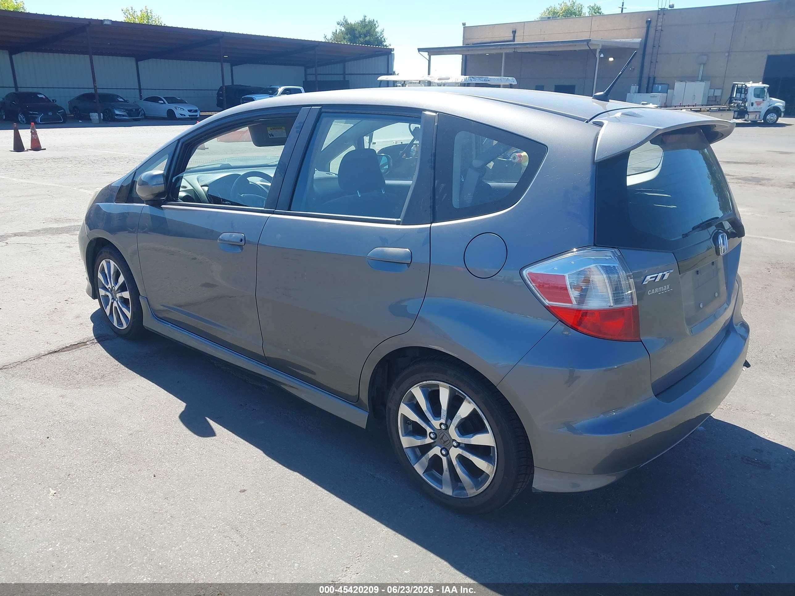 2012 Honda Fit Sport Gray vin: JHMGE8H53CC034935