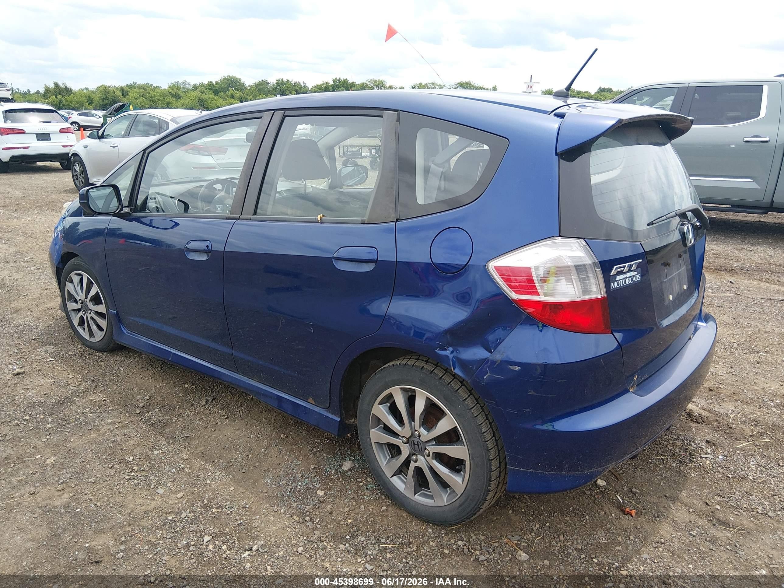 2013 Honda Fit Sport Синий vin: JHMGE8H53DC063224