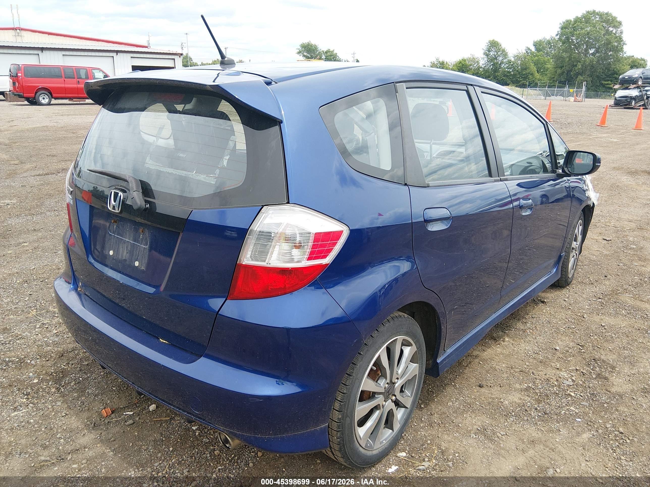 2013 Honda Fit Sport Синий vin: JHMGE8H53DC063224