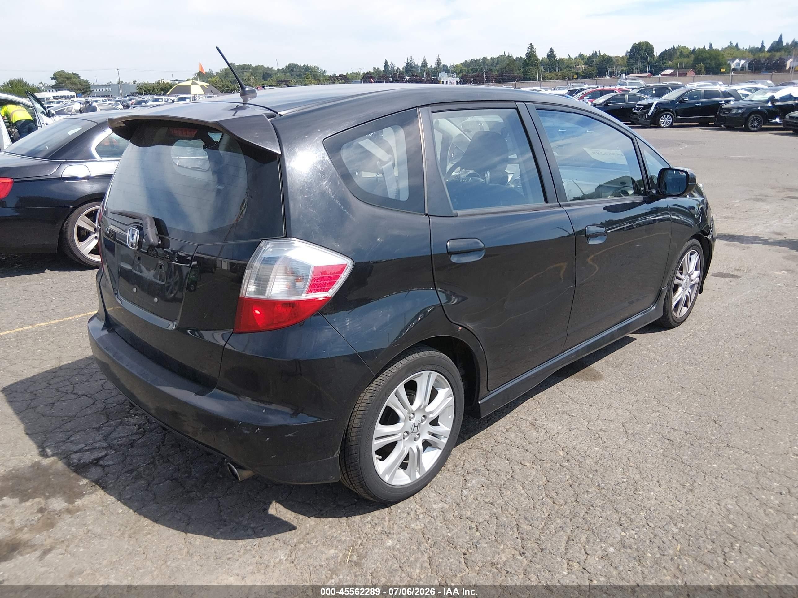 2011 Honda Fit Sport Черный vin: JHMGE8H54BC012022