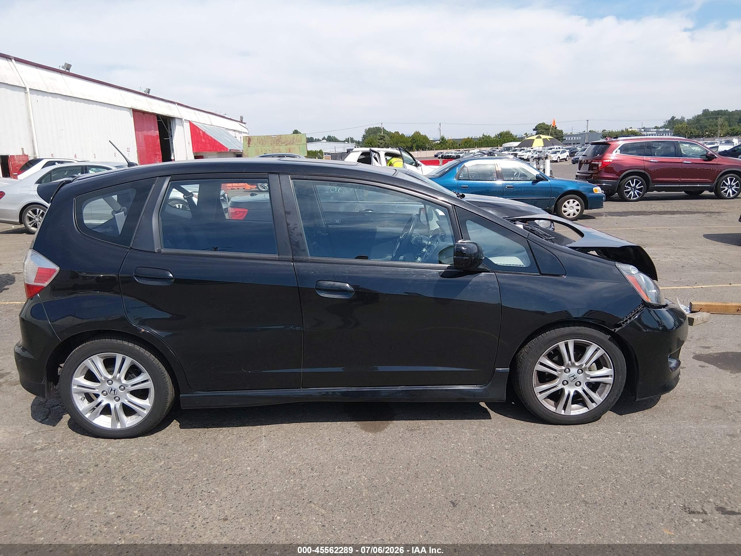 2011 Honda Fit Sport Черный vin: JHMGE8H54BC012022