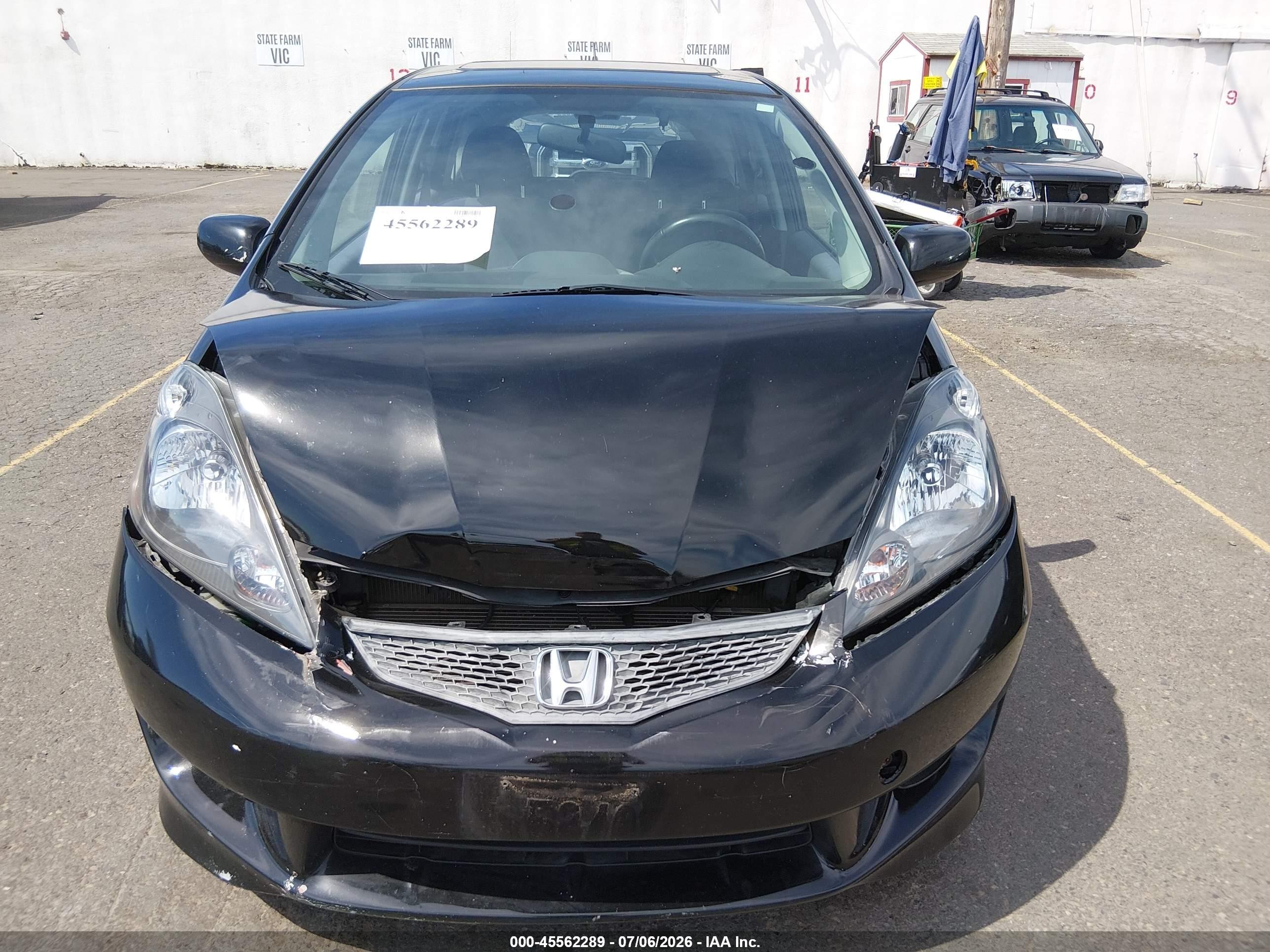 2011 Honda Fit Sport Черный vin: JHMGE8H54BC012022