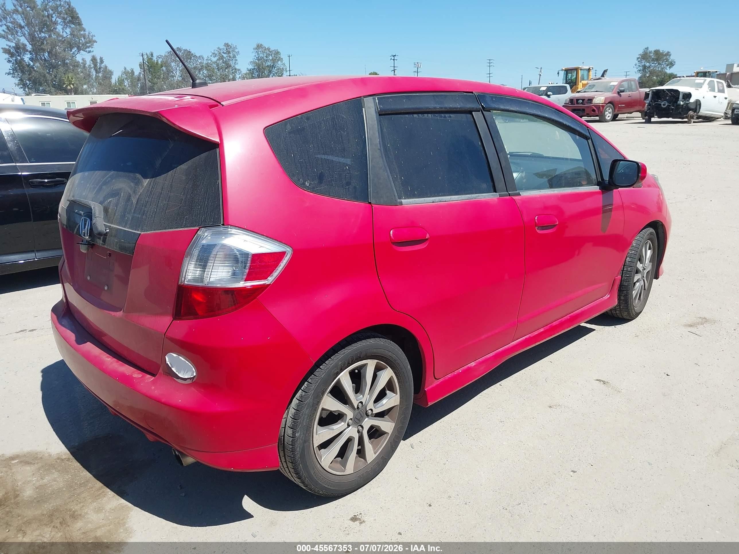 2012 Honda Fit Sport Red vin: JHMGE8H54CC008487