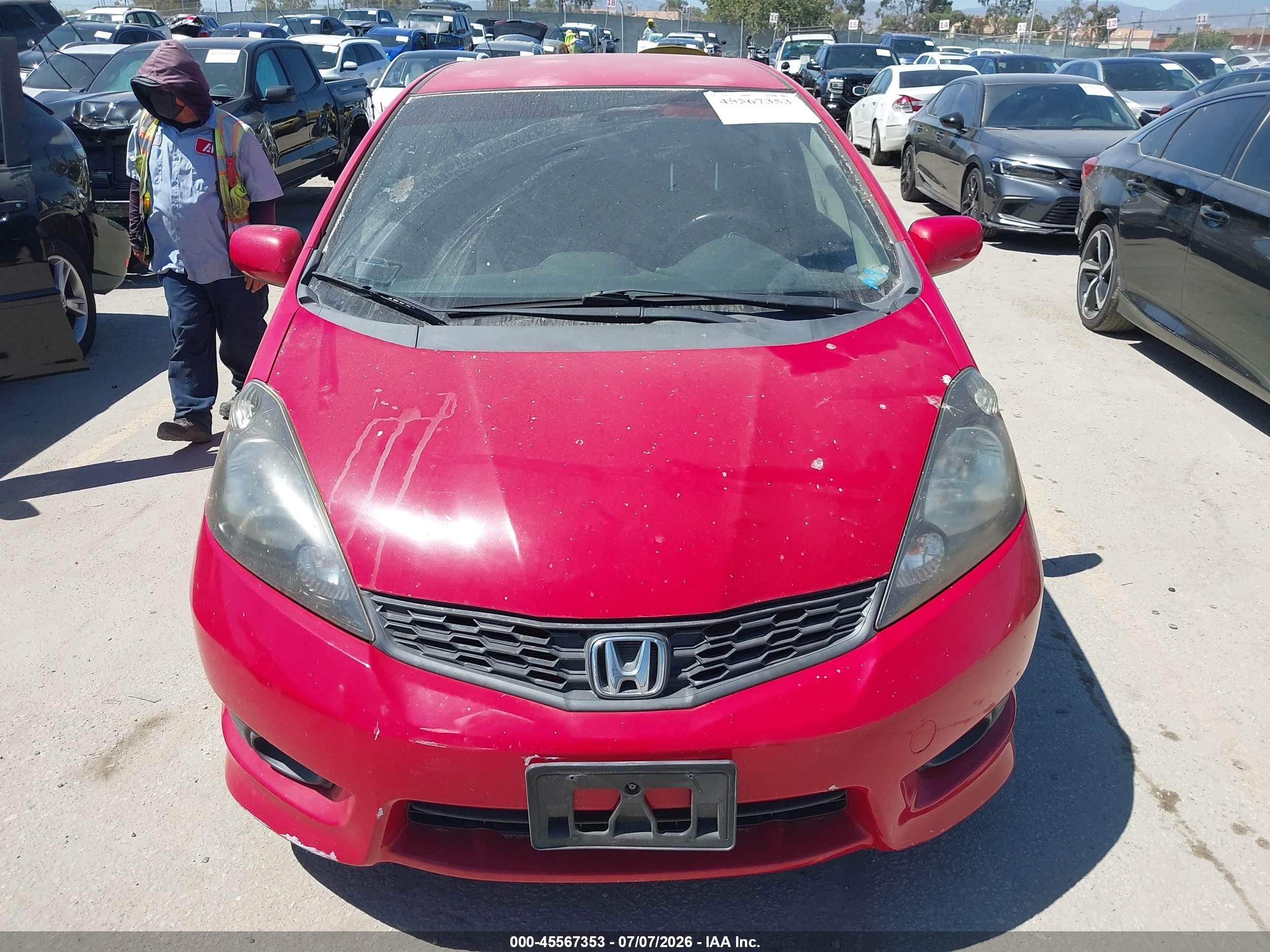 2012 Honda Fit Sport Red vin: JHMGE8H54CC008487
