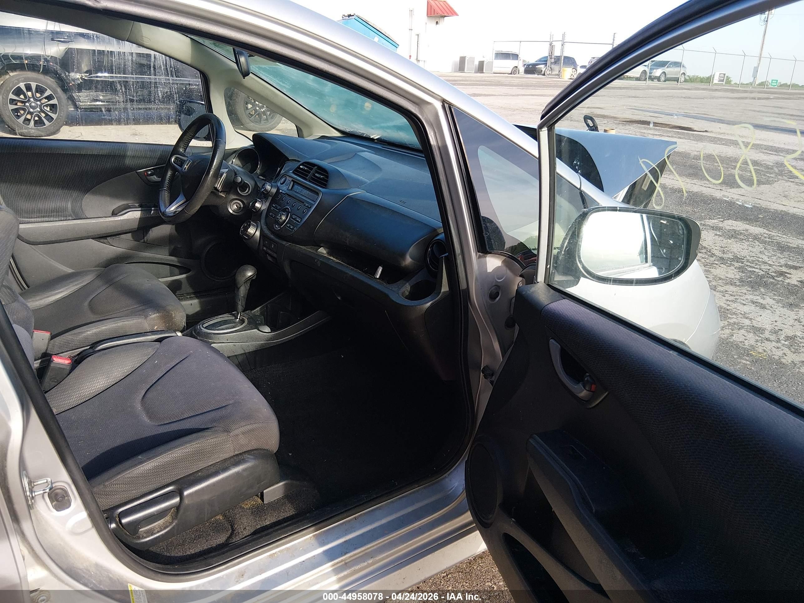 2012 Honda Fit Sport Gray vin: JHMGE8H54CC009008