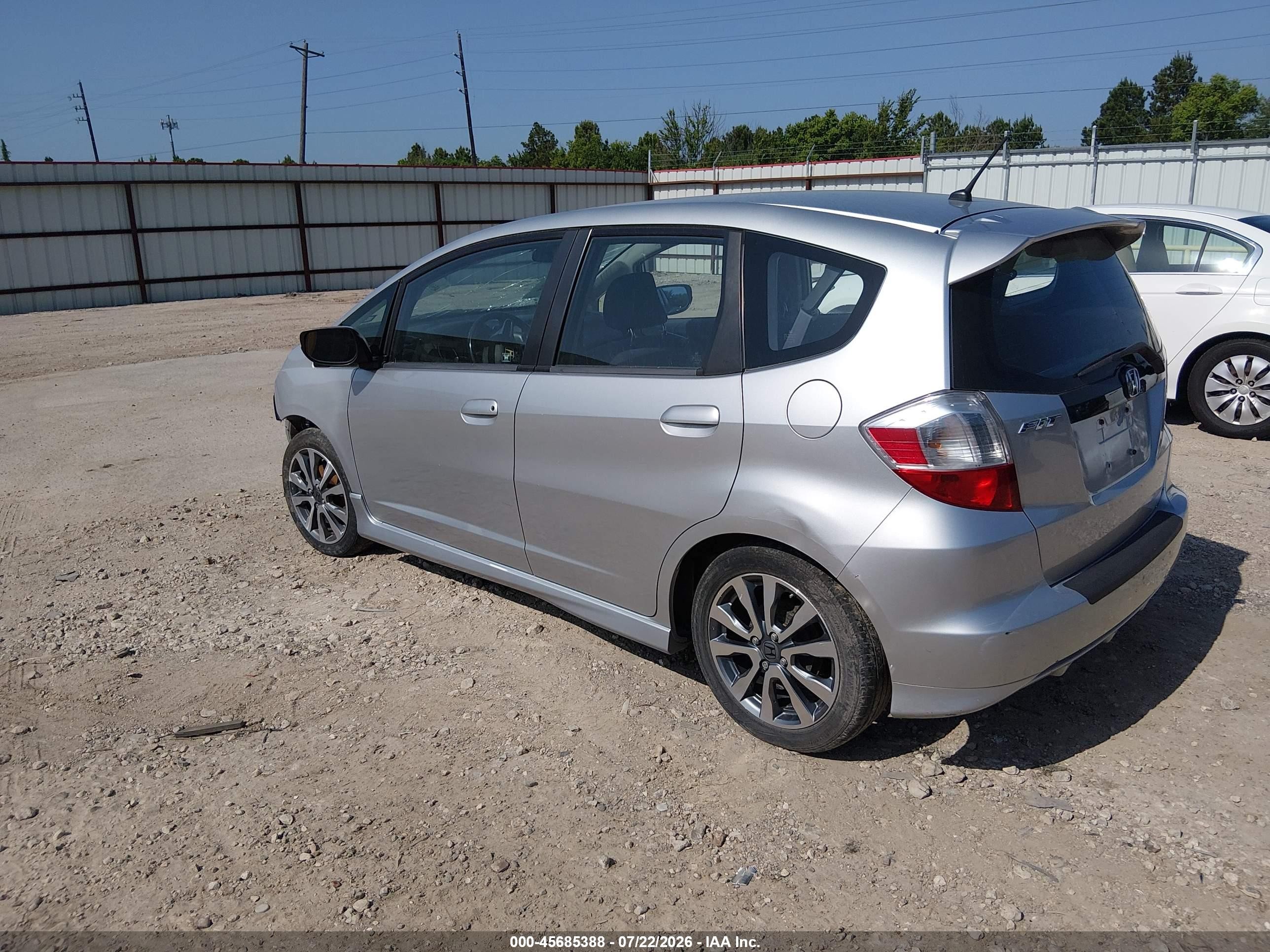 2012 Honda Fit Sport Silver vin: JHMGE8H54CC018095