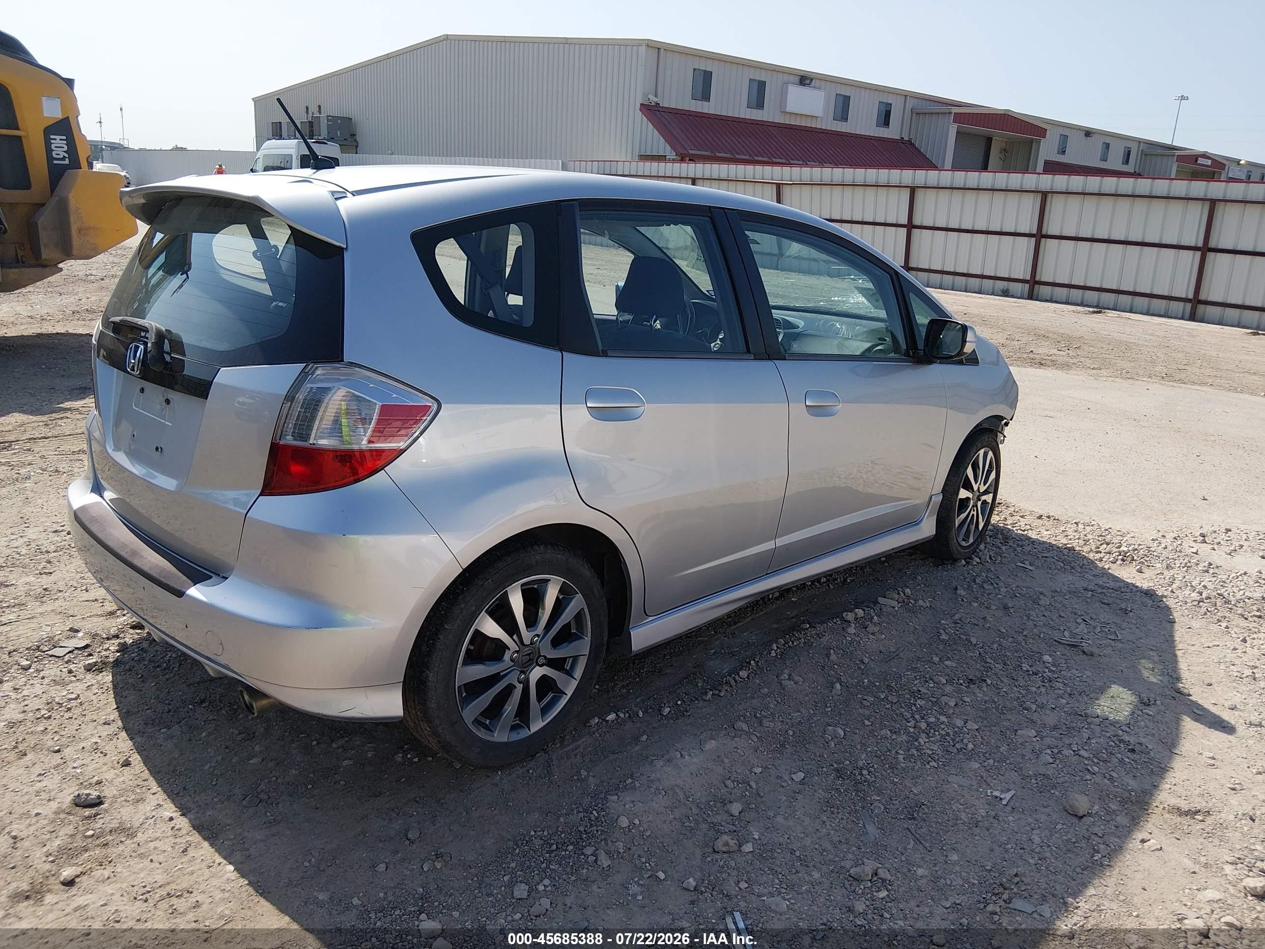 2012 Honda Fit Sport Silver vin: JHMGE8H54CC018095
