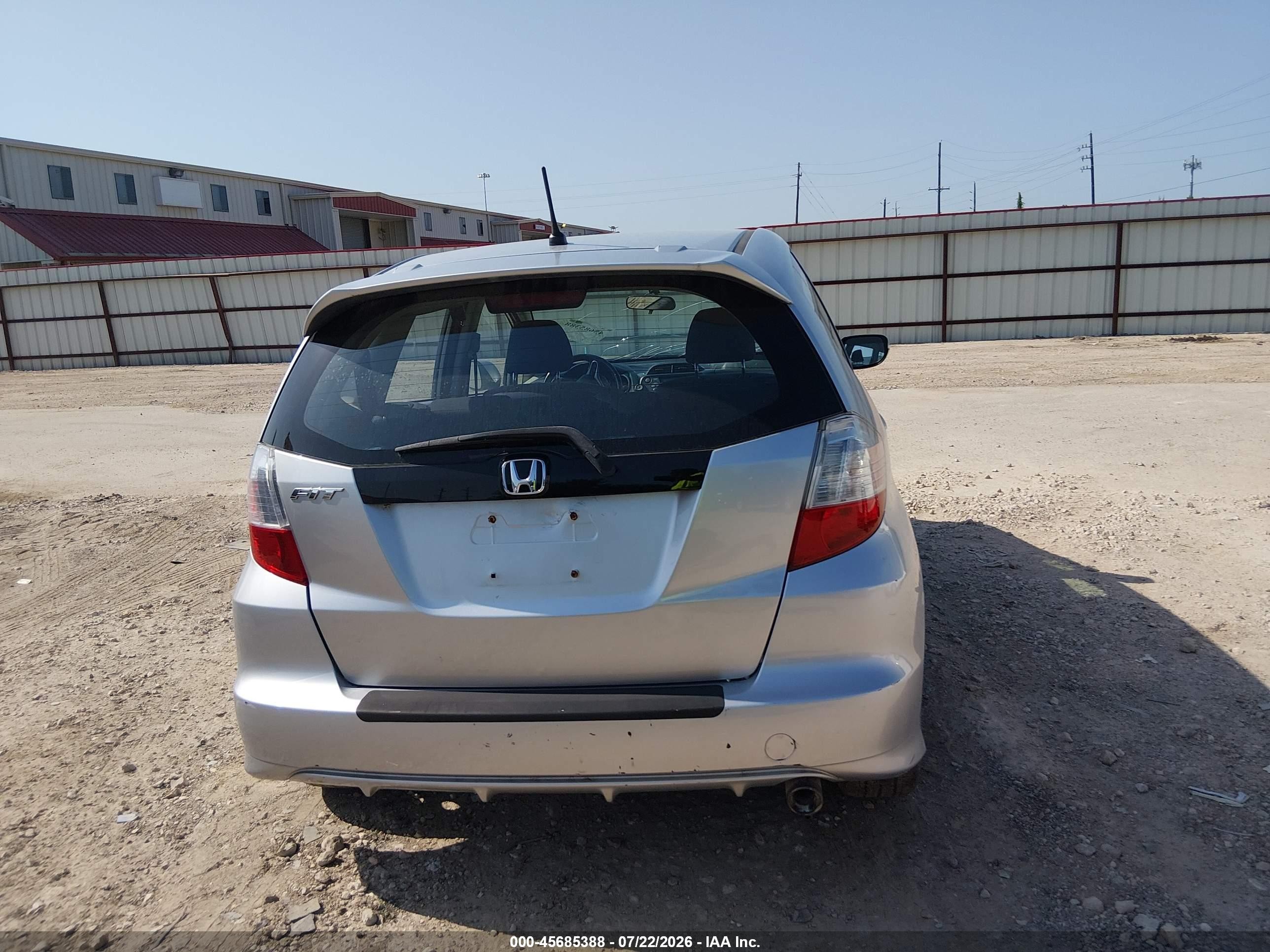 2012 Honda Fit Sport Silver vin: JHMGE8H54CC018095