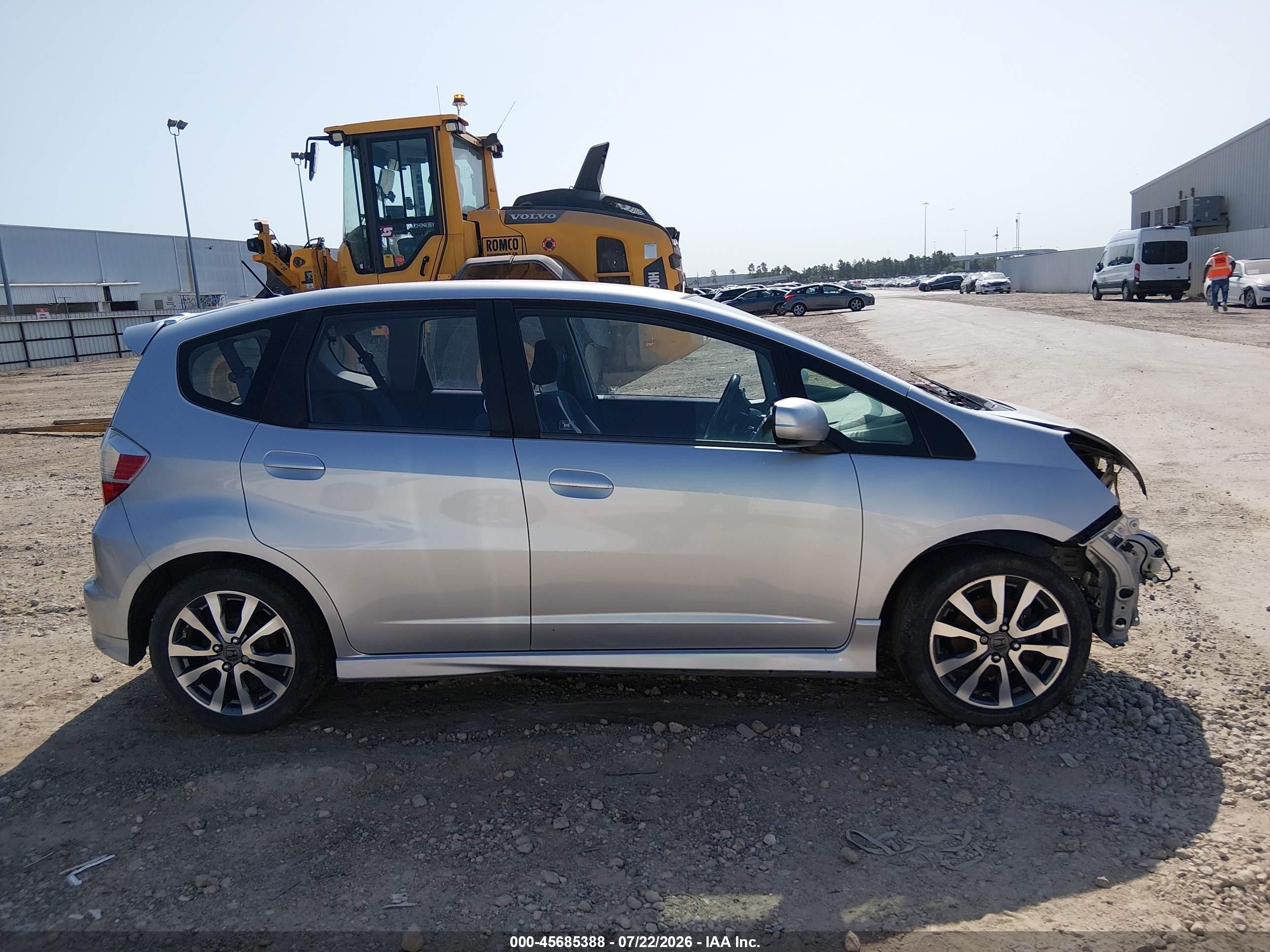 2012 Honda Fit Sport Silver vin: JHMGE8H54CC018095