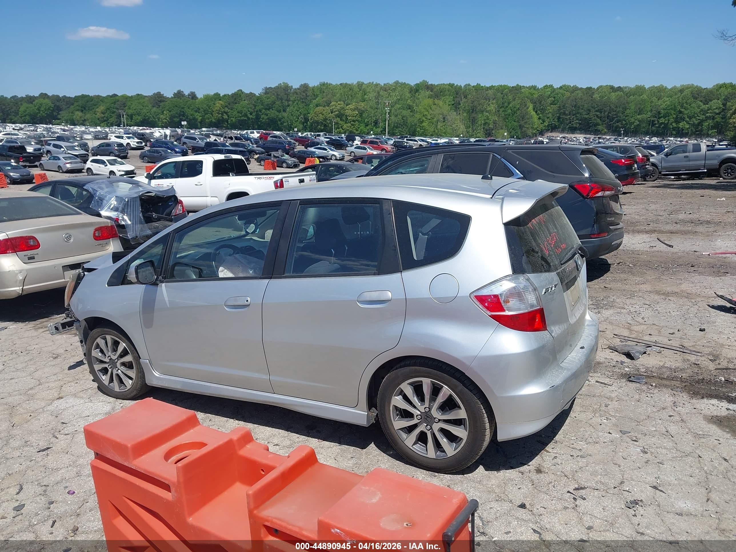 2012 Honda Fit Sport Silver vin: JHMGE8H54CC033227