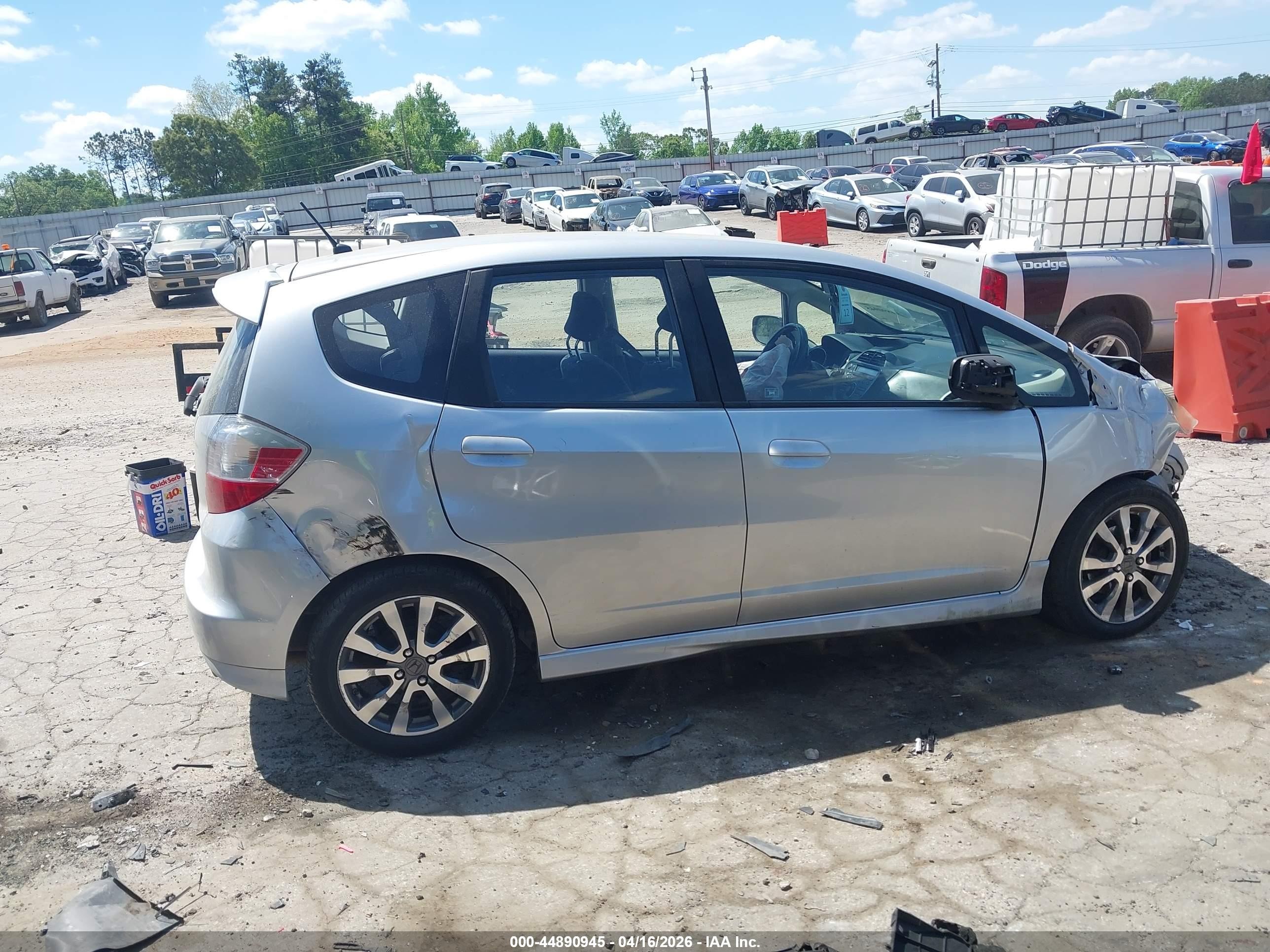 2012 Honda Fit Sport Silver vin: JHMGE8H54CC033227