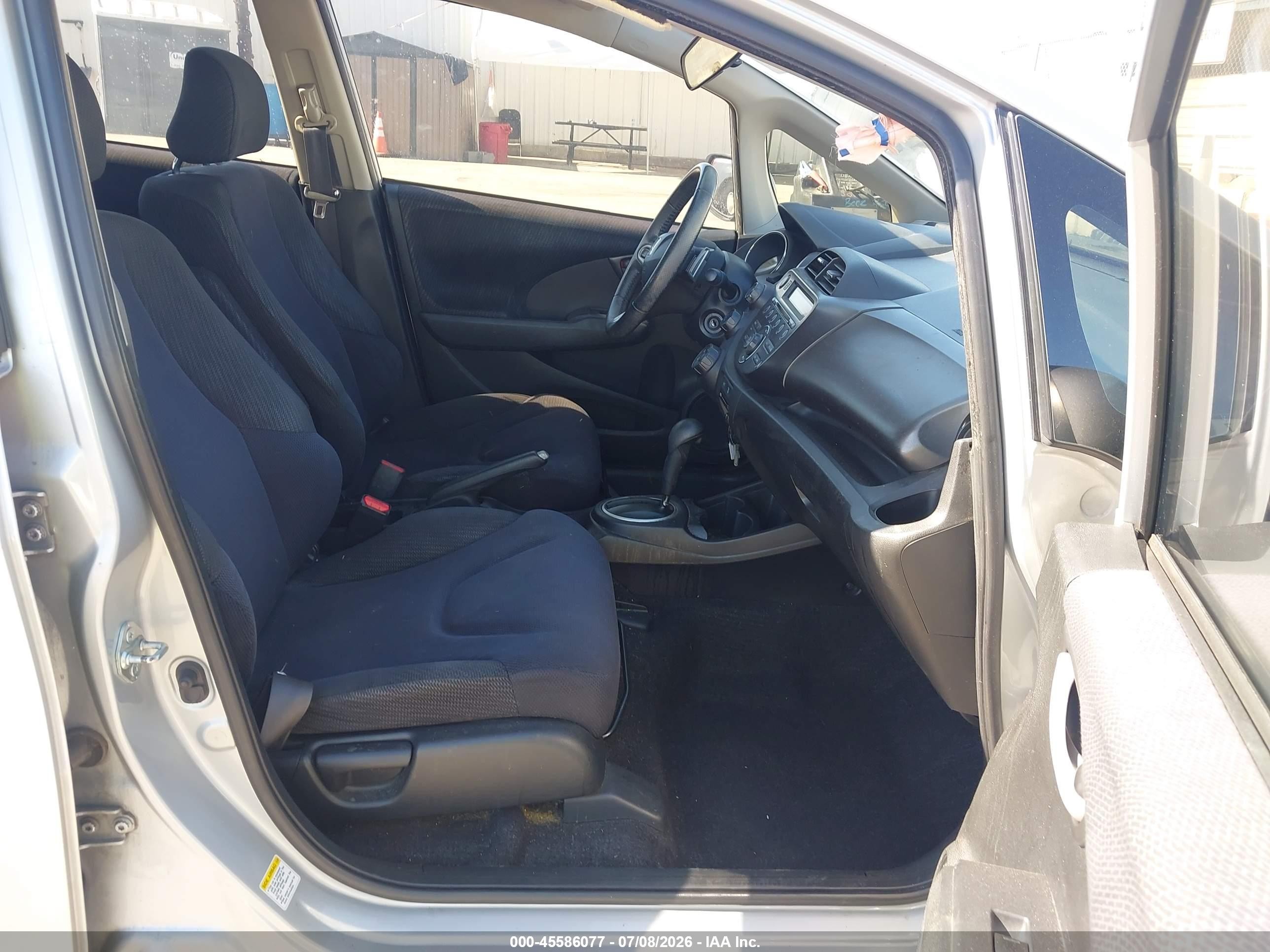 2012 Honda Fit Sport Silver vin: JHMGE8H54CS005725