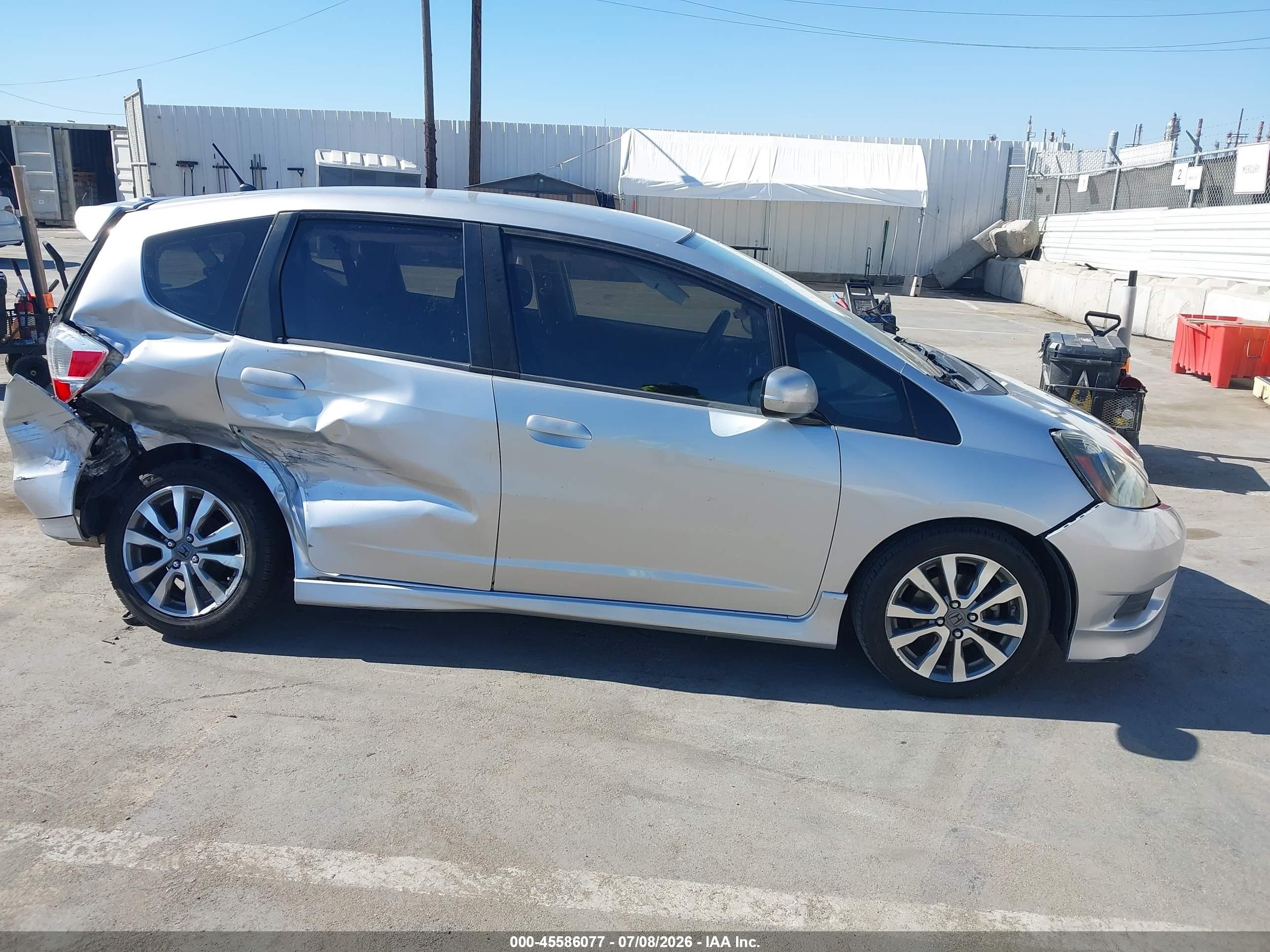 2012 Honda Fit Sport Silver vin: JHMGE8H54CS005725