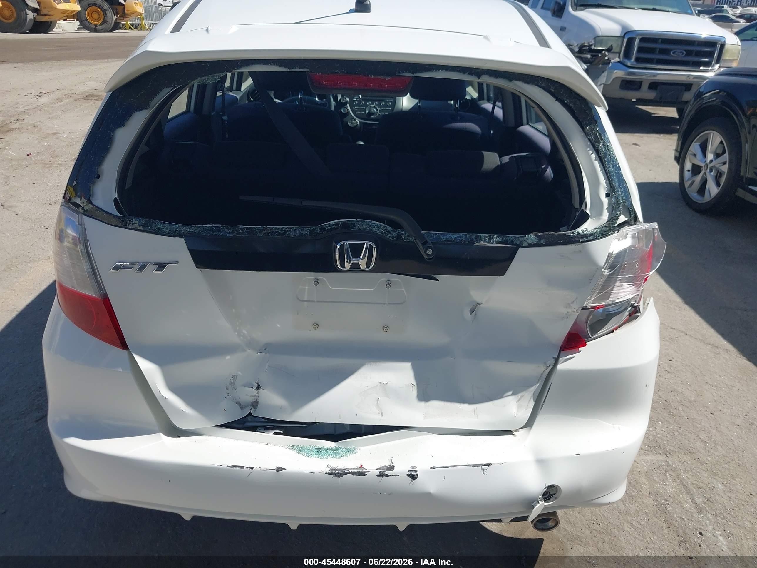 2013 Honda Fit Sport White vin: JHMGE8H54DC002741