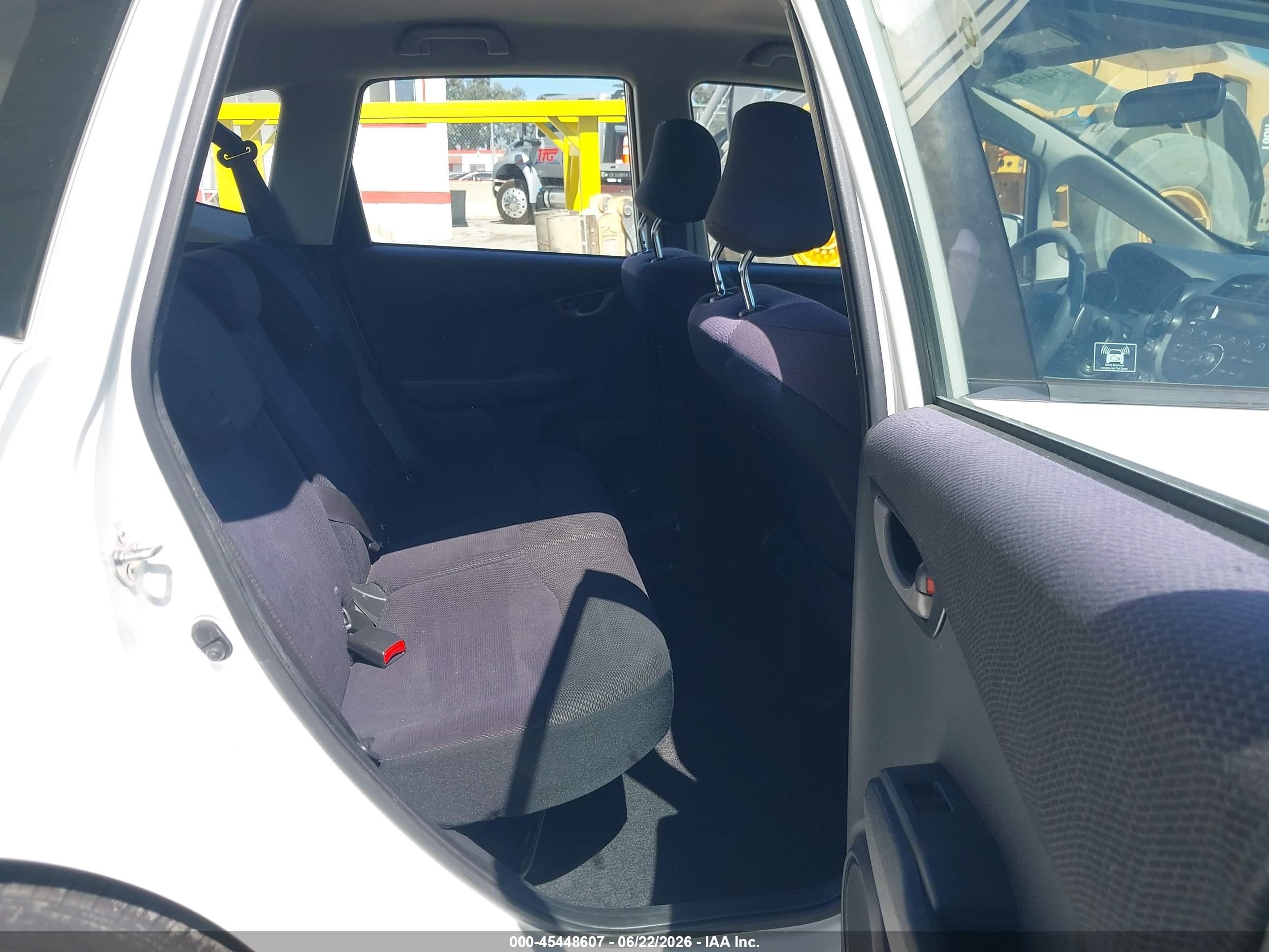 2013 Honda Fit Sport White vin: JHMGE8H54DC002741