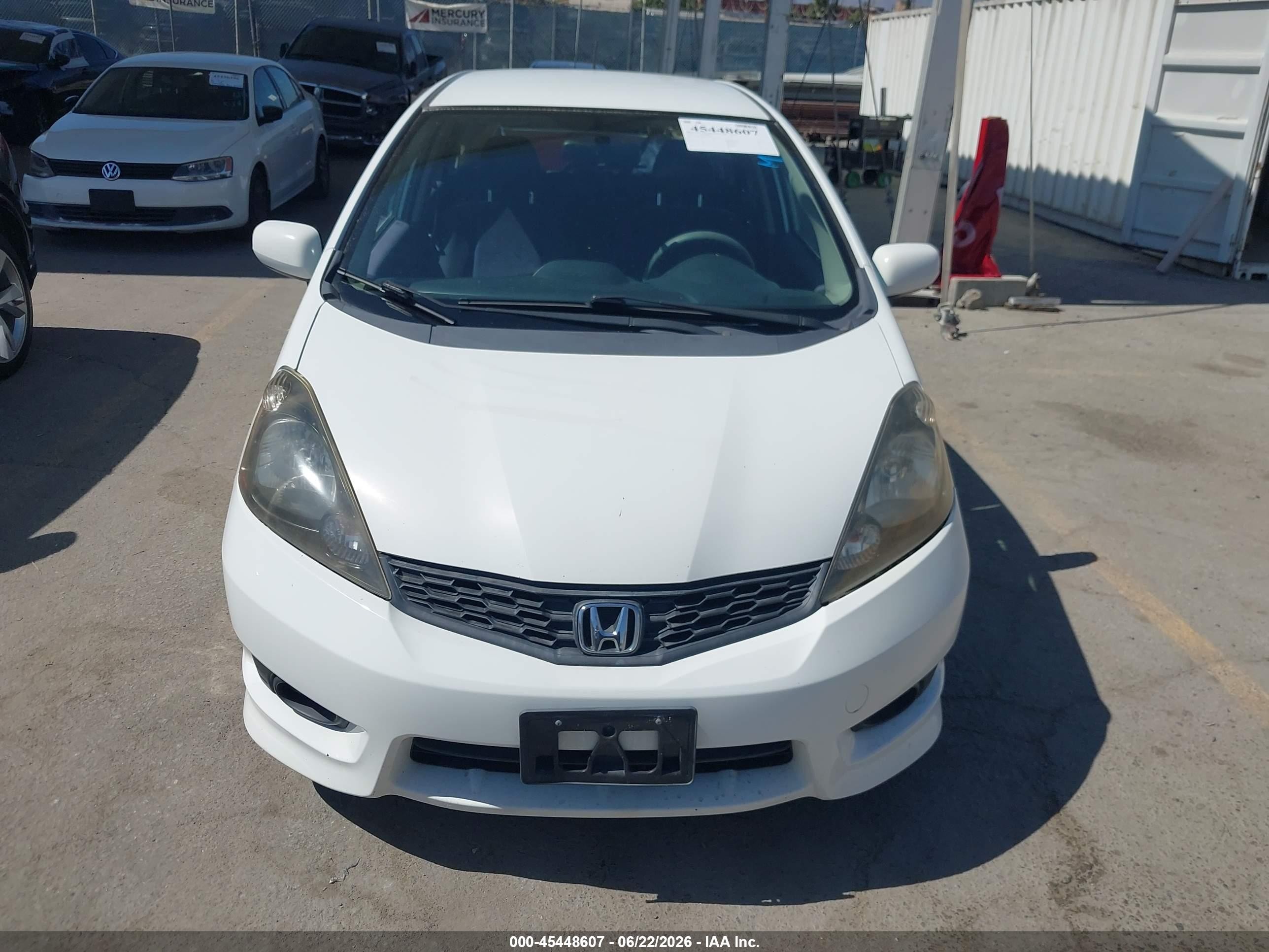 2013 Honda Fit Sport White vin: JHMGE8H54DC002741