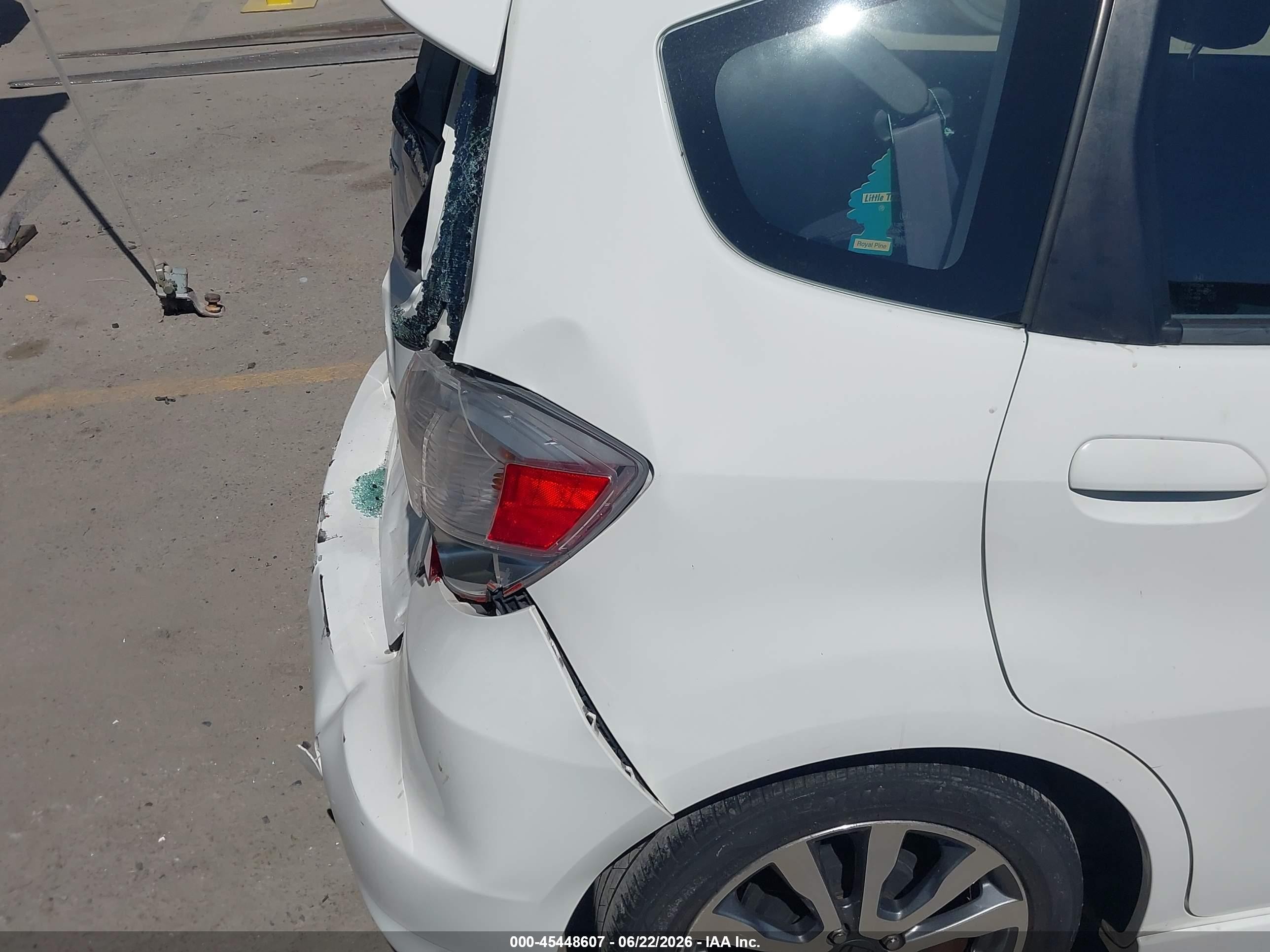 2013 Honda Fit Sport White vin: JHMGE8H54DC002741