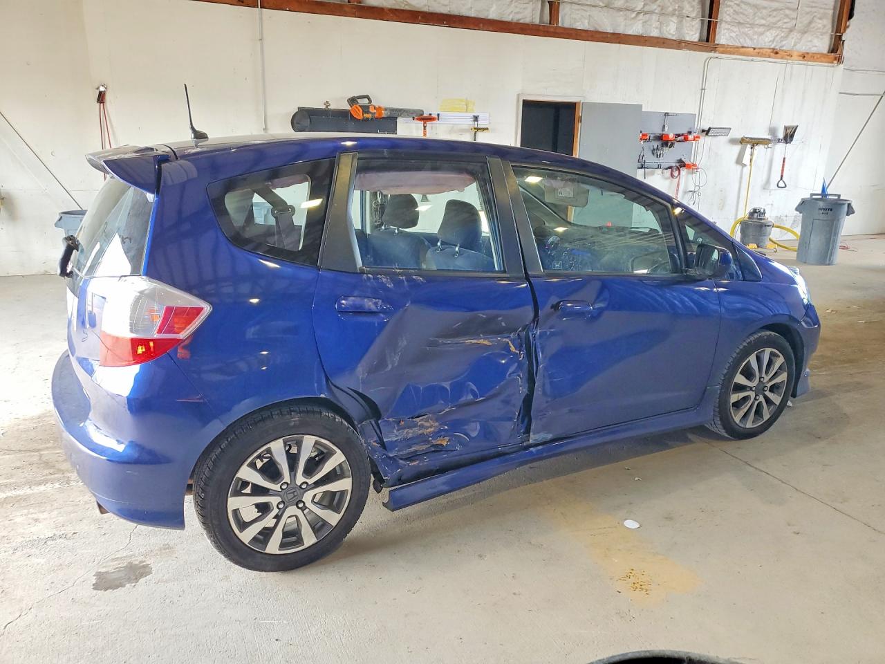 2013 Honda Fit Sport Blue vin: JHMGE8H54DC008362