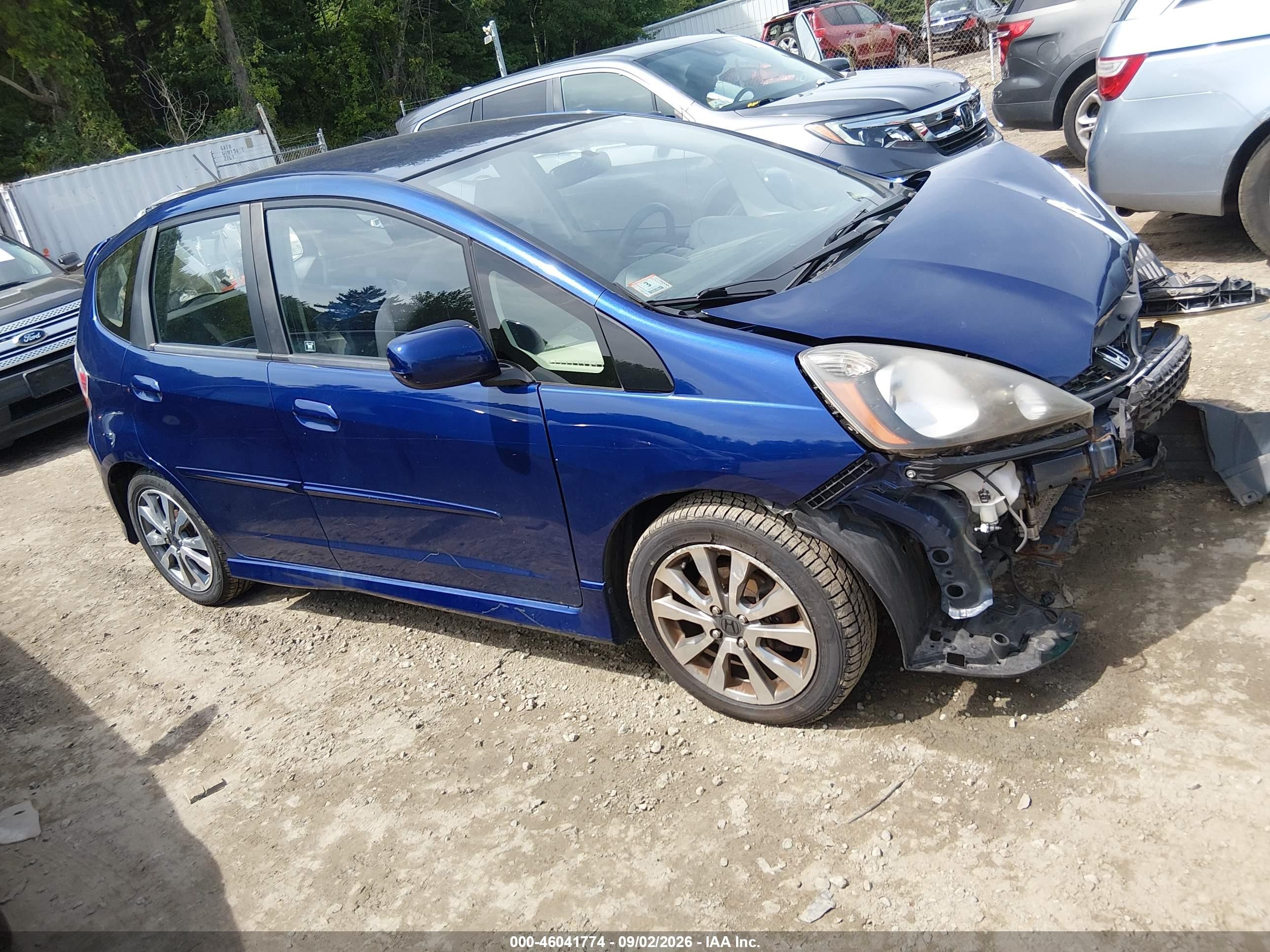 2013 Honda Fit Sport Blue vin: JHMGE8H54DC035402