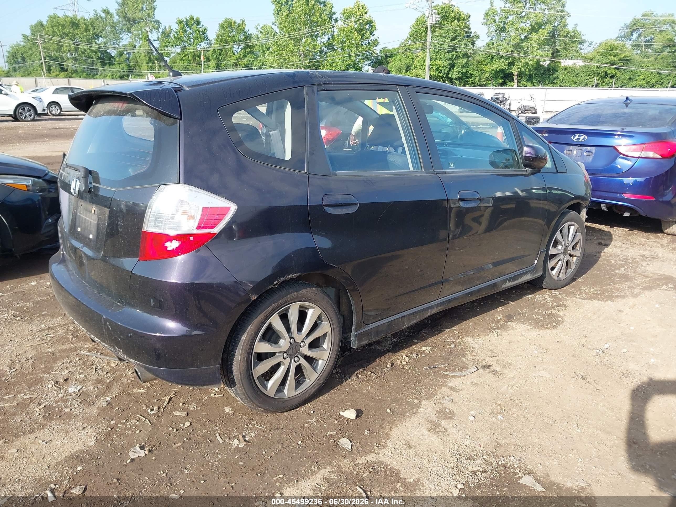 2013 Honda Fit Sport Черный vin: JHMGE8H54DC049476