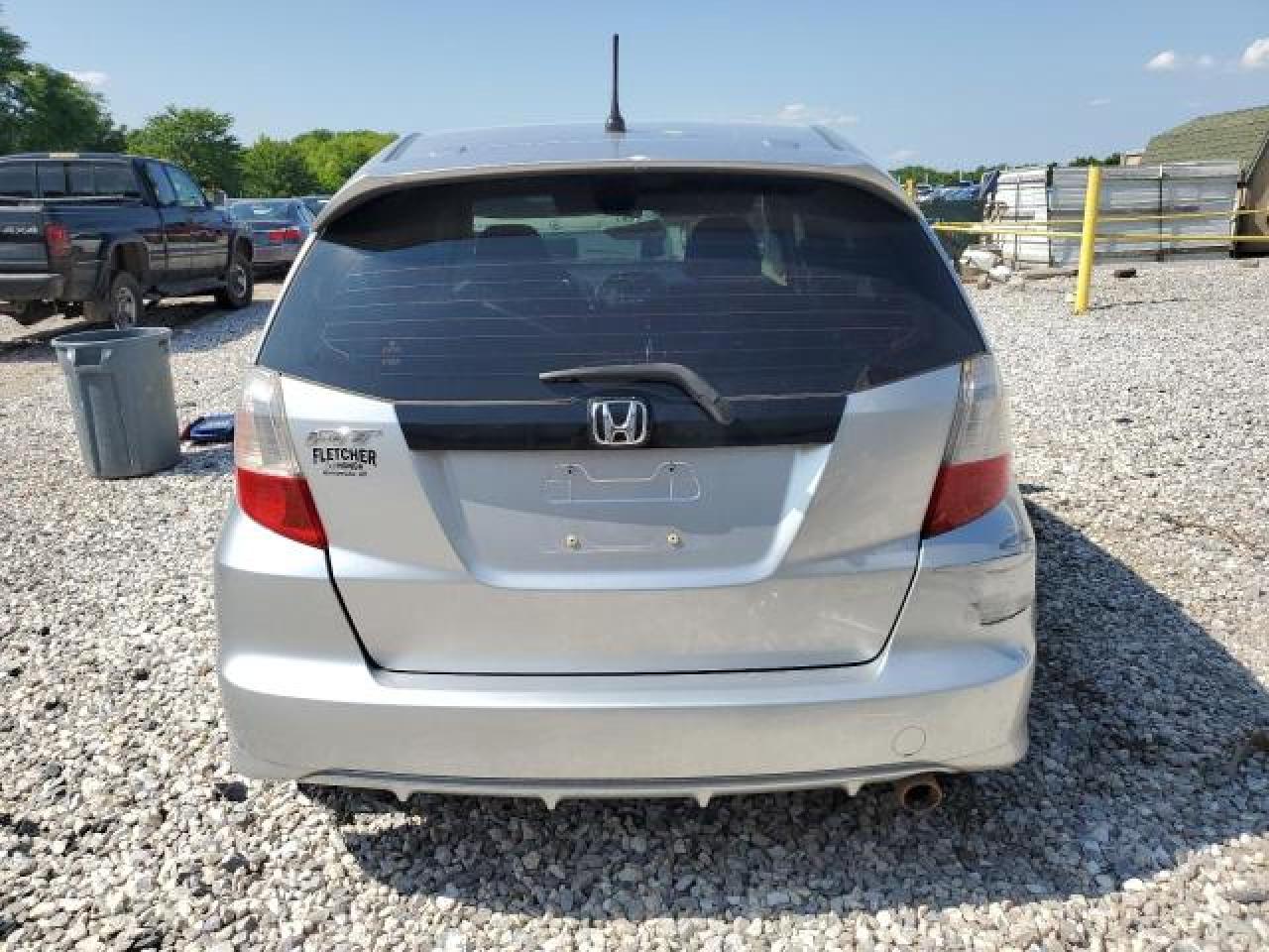 2013 Honda Fit Sport Silver vin: JHMGE8H54DC052880