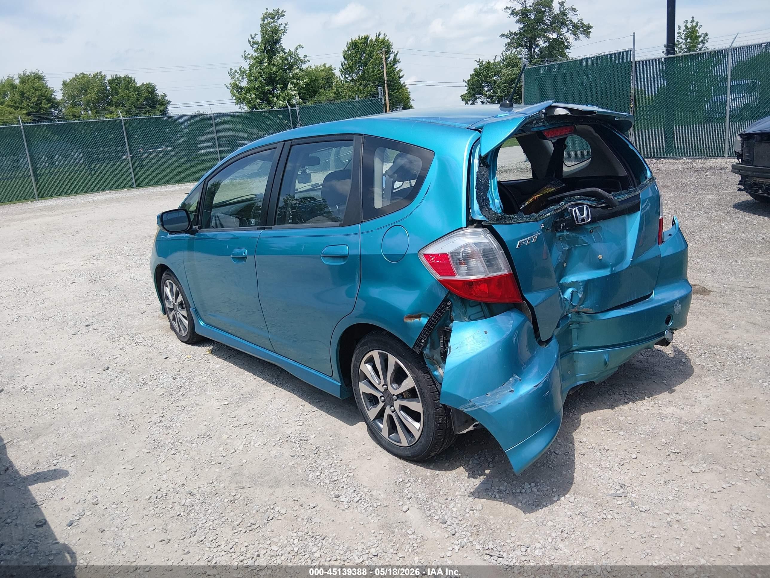 2013 Honda Fit Sport Blue vin: JHMGE8H54DC062437