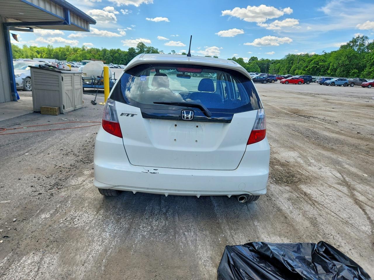 2013 Honda Fit Sport Белый vin: JHMGE8H54DC071090