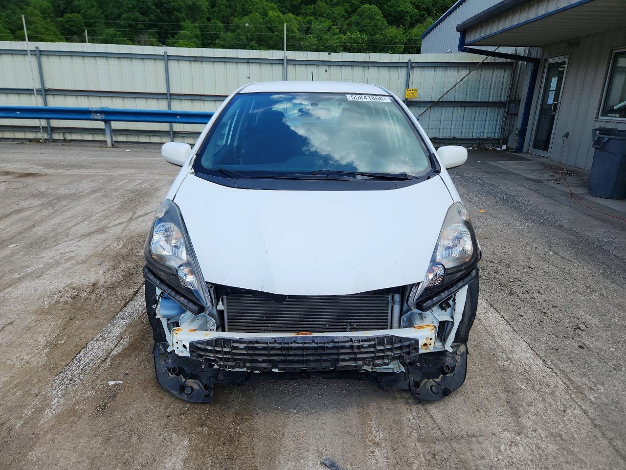 2013 Honda Fit Sport Белый vin: JHMGE8H54DC071090