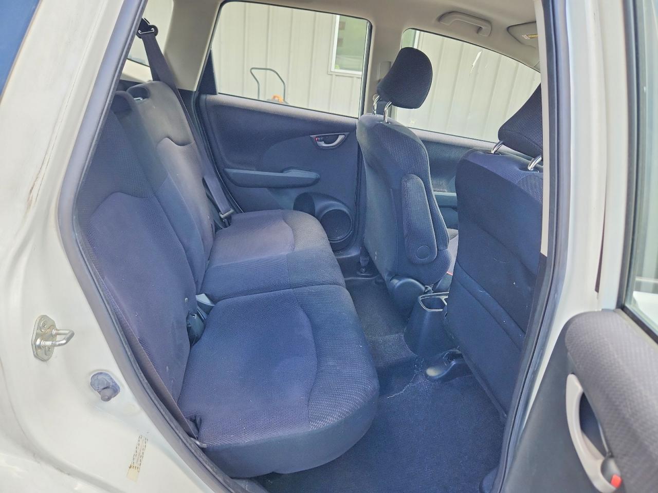 2013 Honda Fit Sport Белый vin: JHMGE8H54DC071090