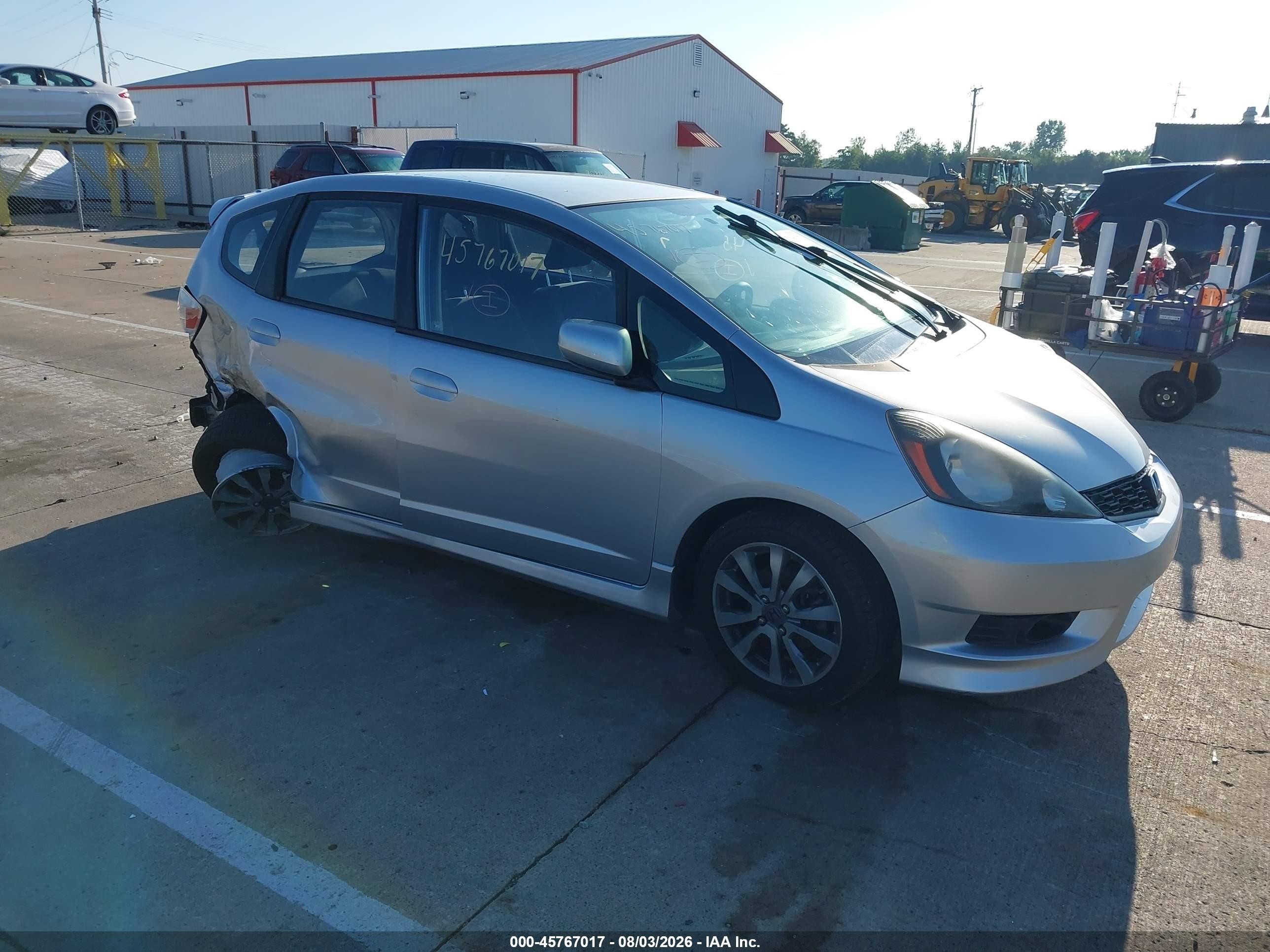 2013 Honda Fit Sport Gray vin: JHMGE8H54DC072594