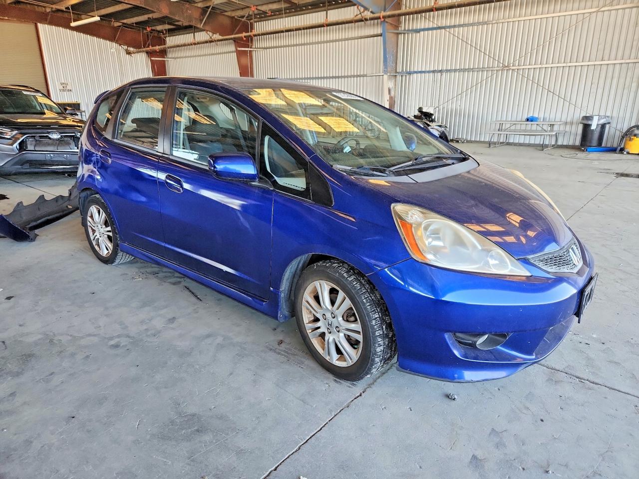 2011 Honda Fit Sport Blue vin: JHMGE8H55BC020744