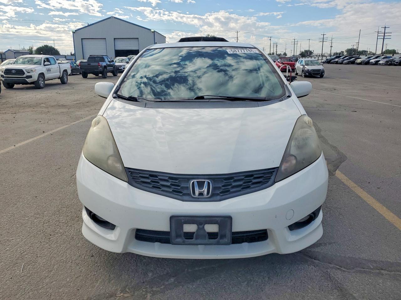 2012 Honda Fit Sport White vin: JHMGE8H55CC000589