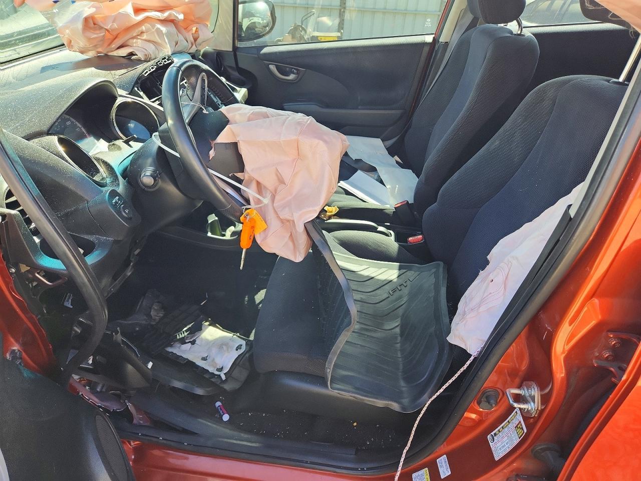 2012 Honda Fit Sport Orange vin: JHMGE8H55CC012628