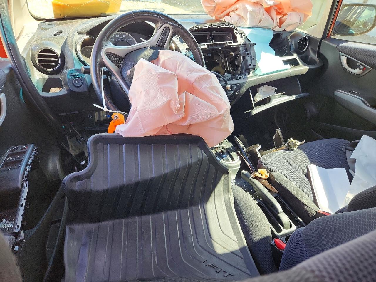 2012 Honda Fit Sport Orange vin: JHMGE8H55CC012628
