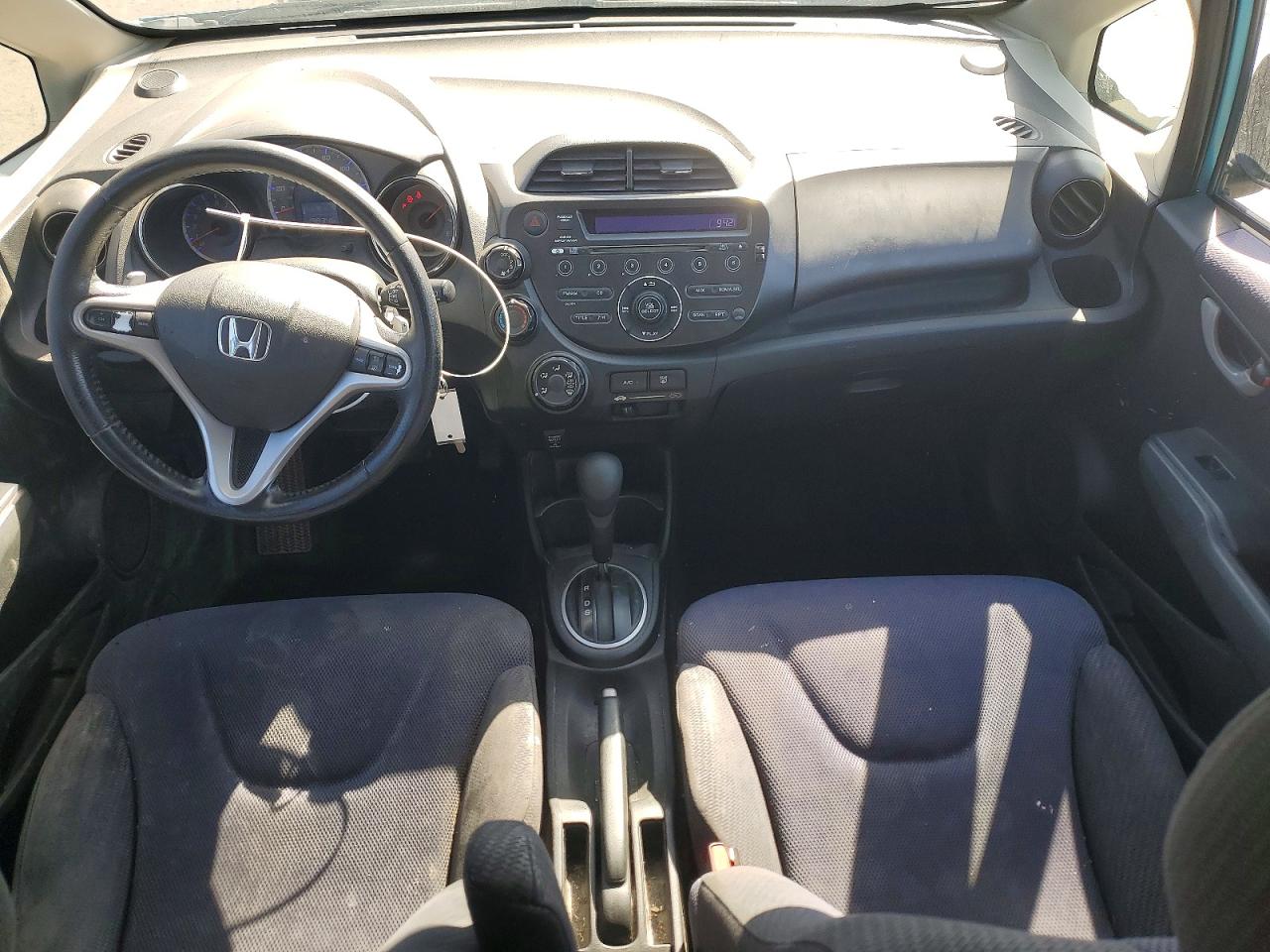 2013 Honda Fit Sport Turquoise vin: JHMGE8H55DC015353