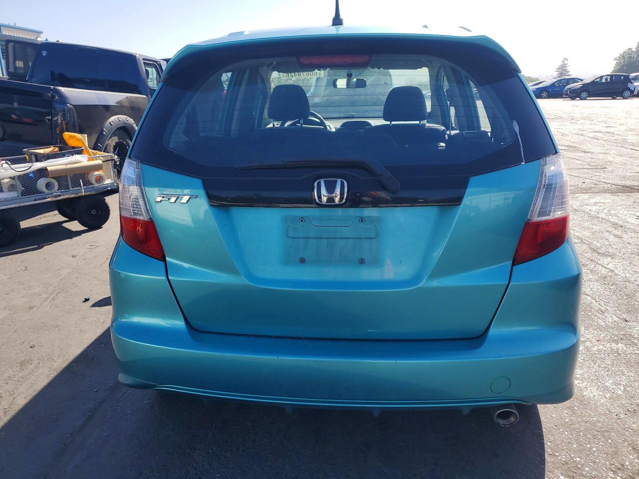 2013 Honda Fit Sport Turquoise vin: JHMGE8H55DC015353