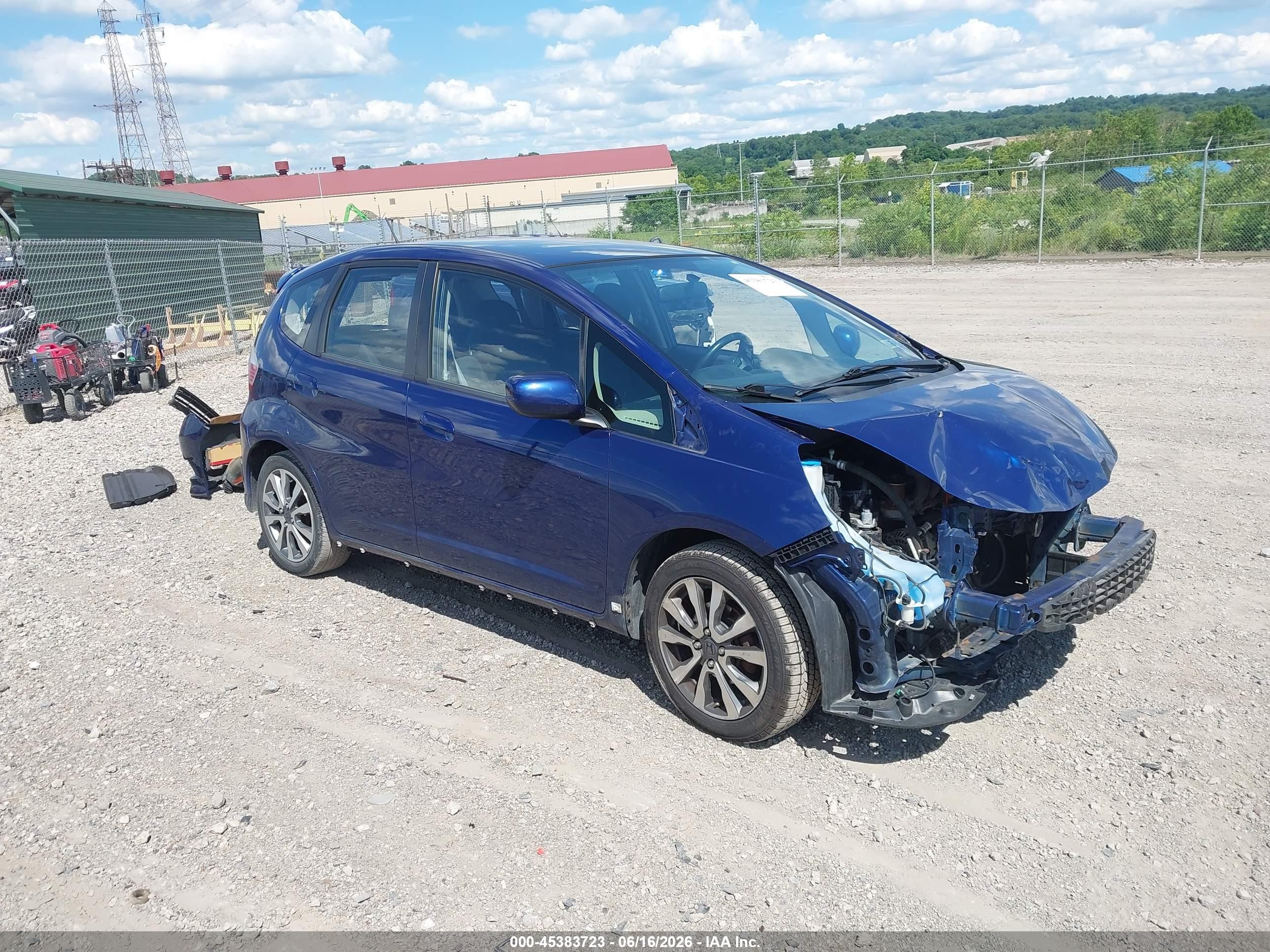 2013 Honda Fit Sport Синий vin: JHMGE8H55DC030533
