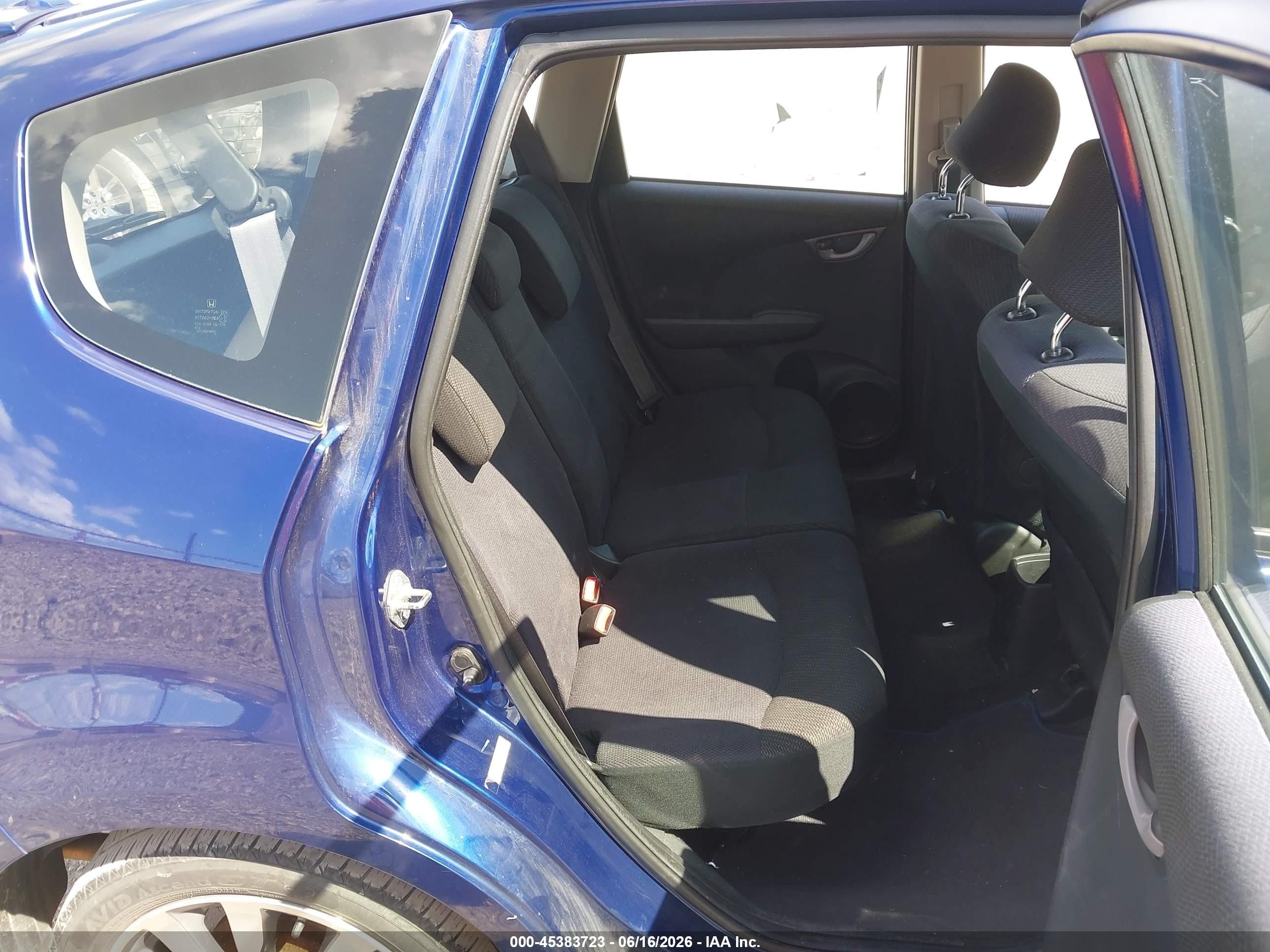 2013 Honda Fit Sport Blue vin: JHMGE8H55DC030533
