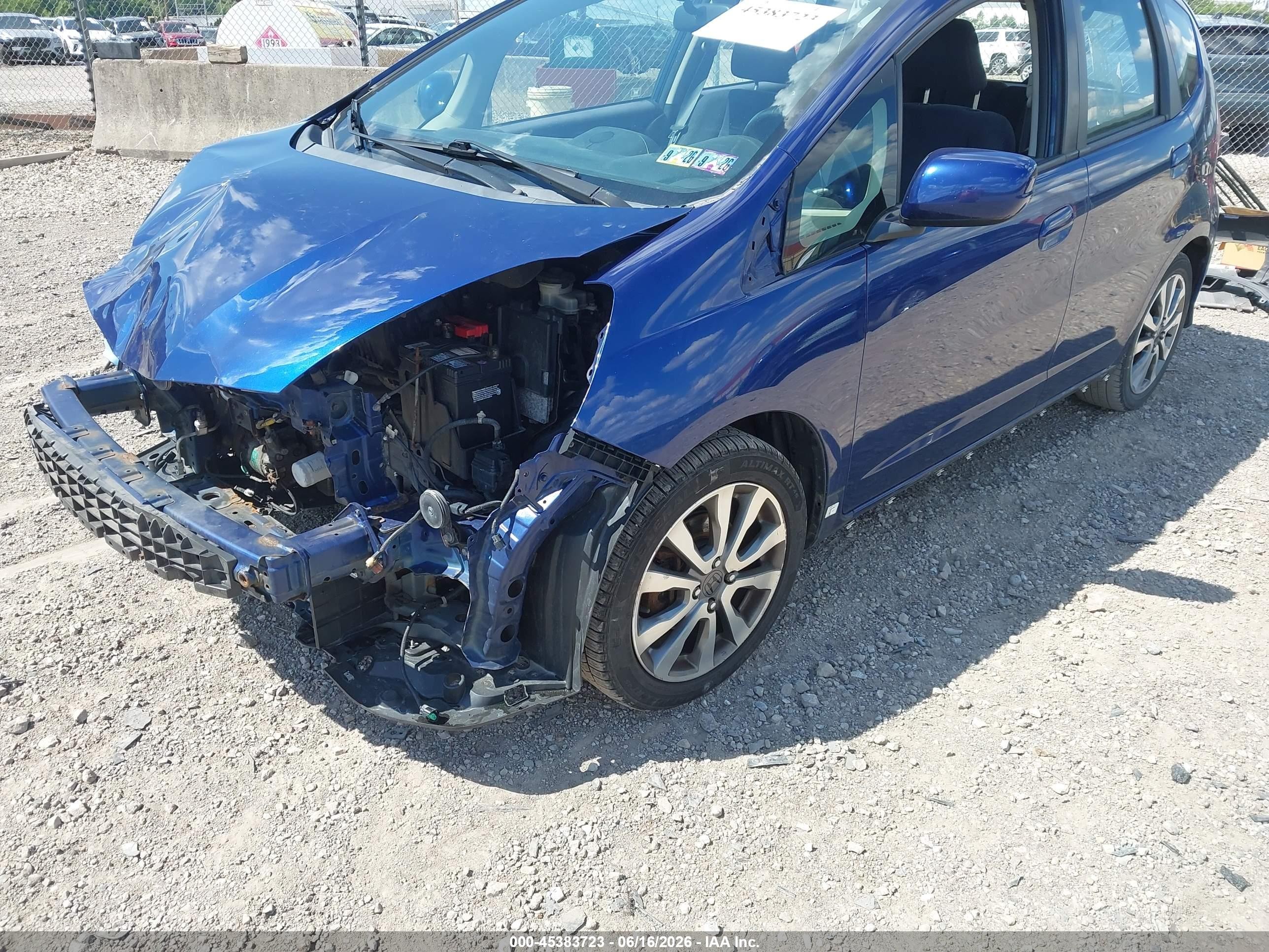 2013 Honda Fit Sport Blue vin: JHMGE8H55DC030533
