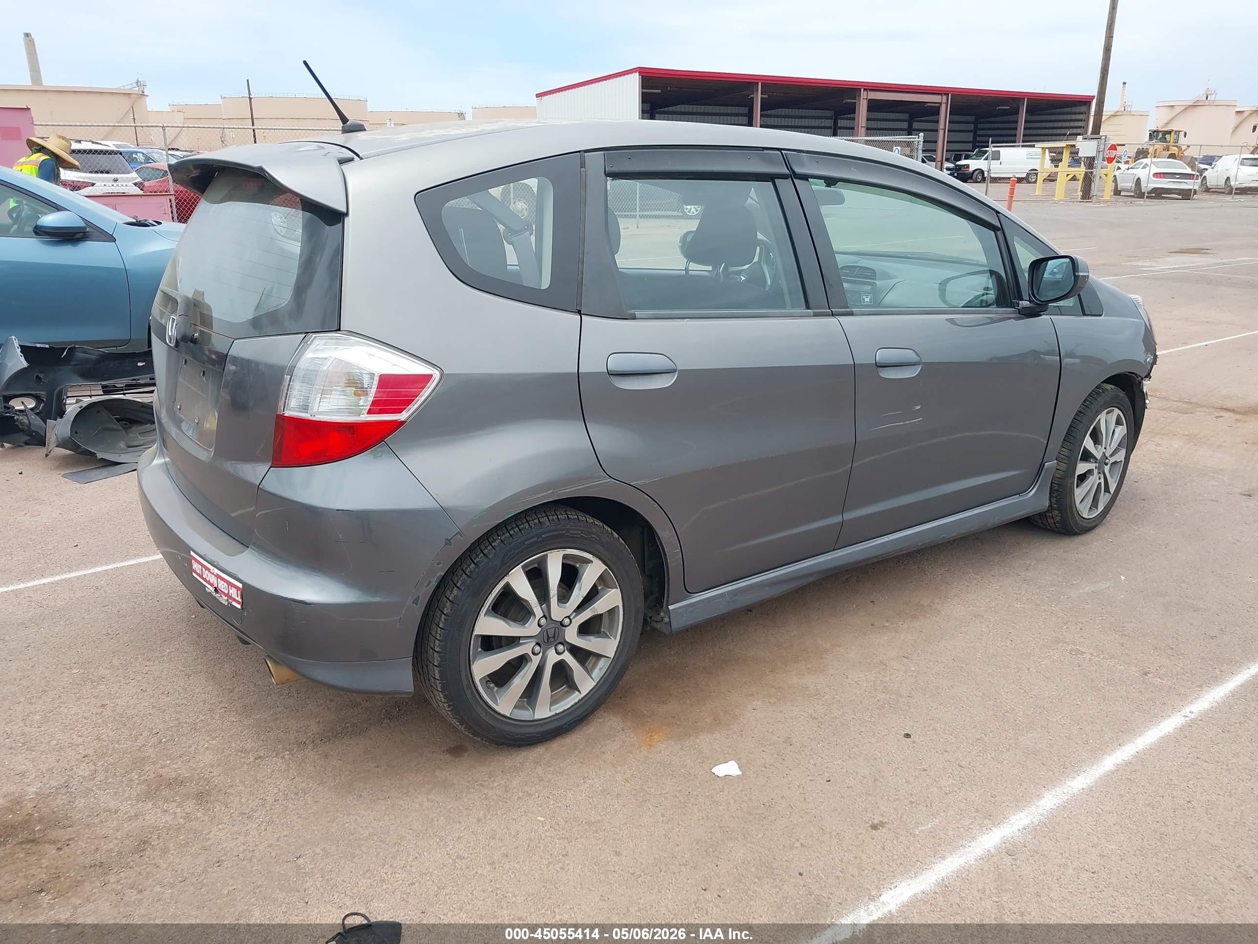 2013 Honda Fit Sport Gray vin: JHMGE8H55DC043184