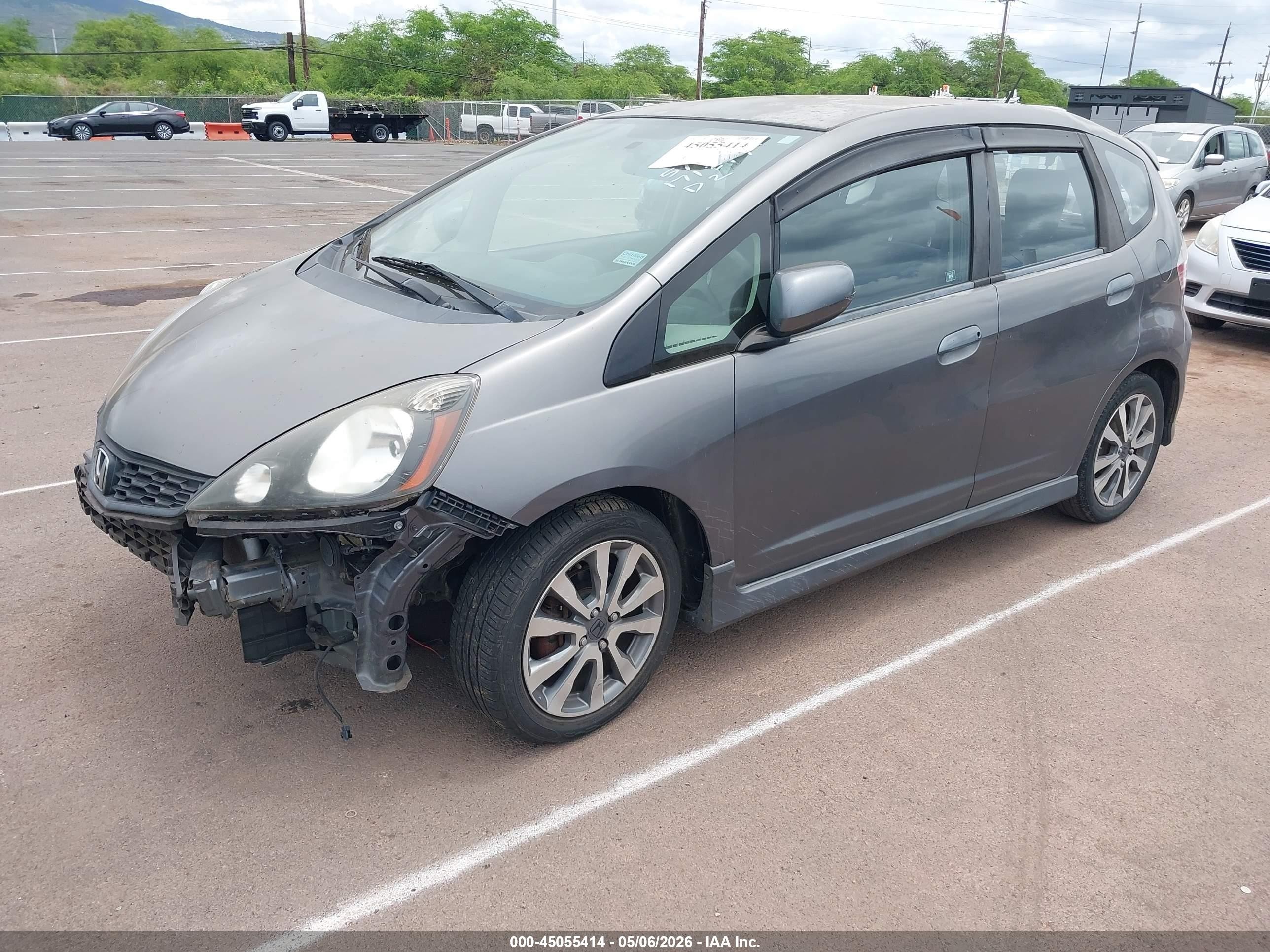 2013 Honda Fit Sport Gray vin: JHMGE8H55DC043184