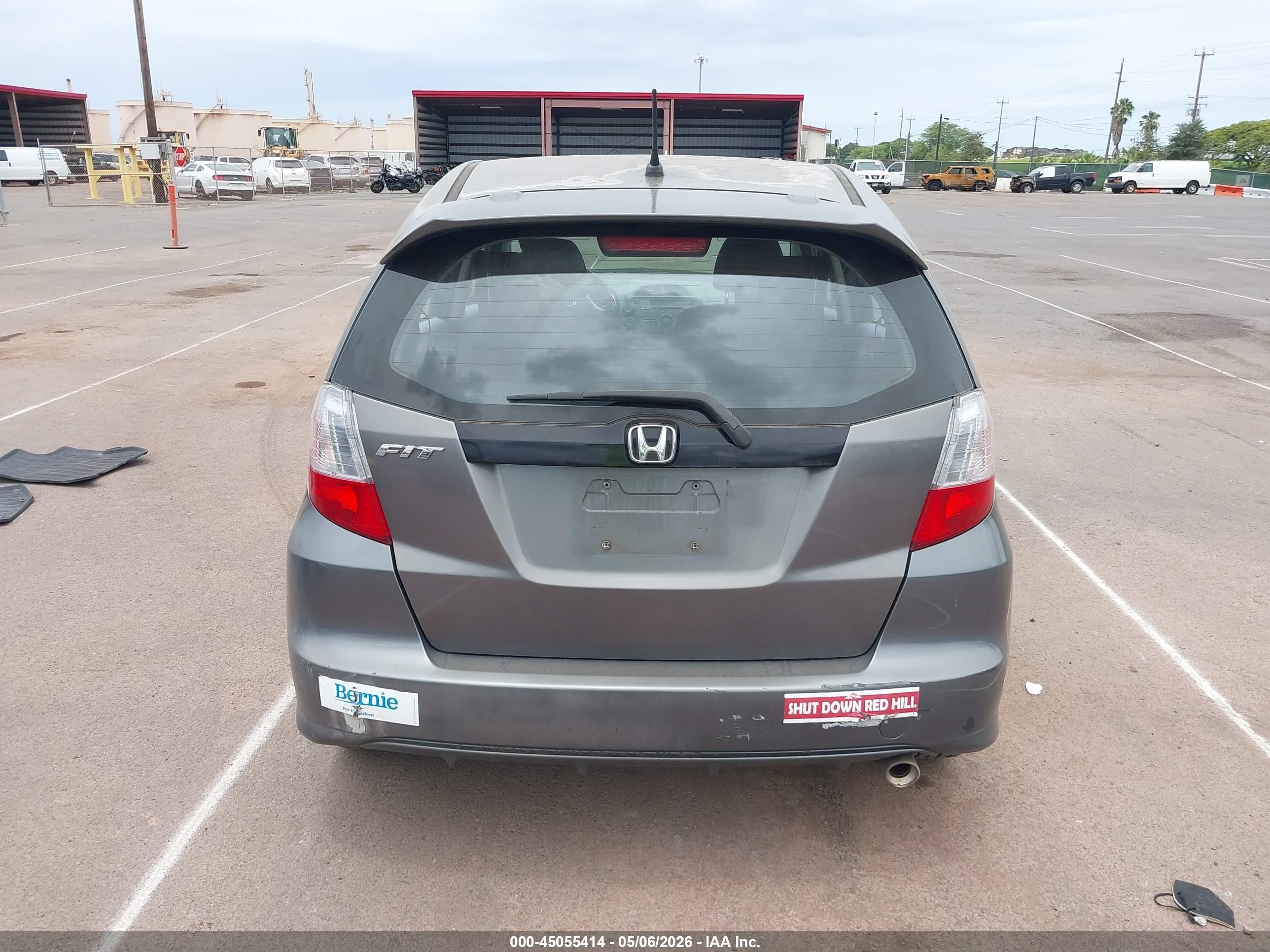 2013 Honda Fit Sport Gray vin: JHMGE8H55DC043184