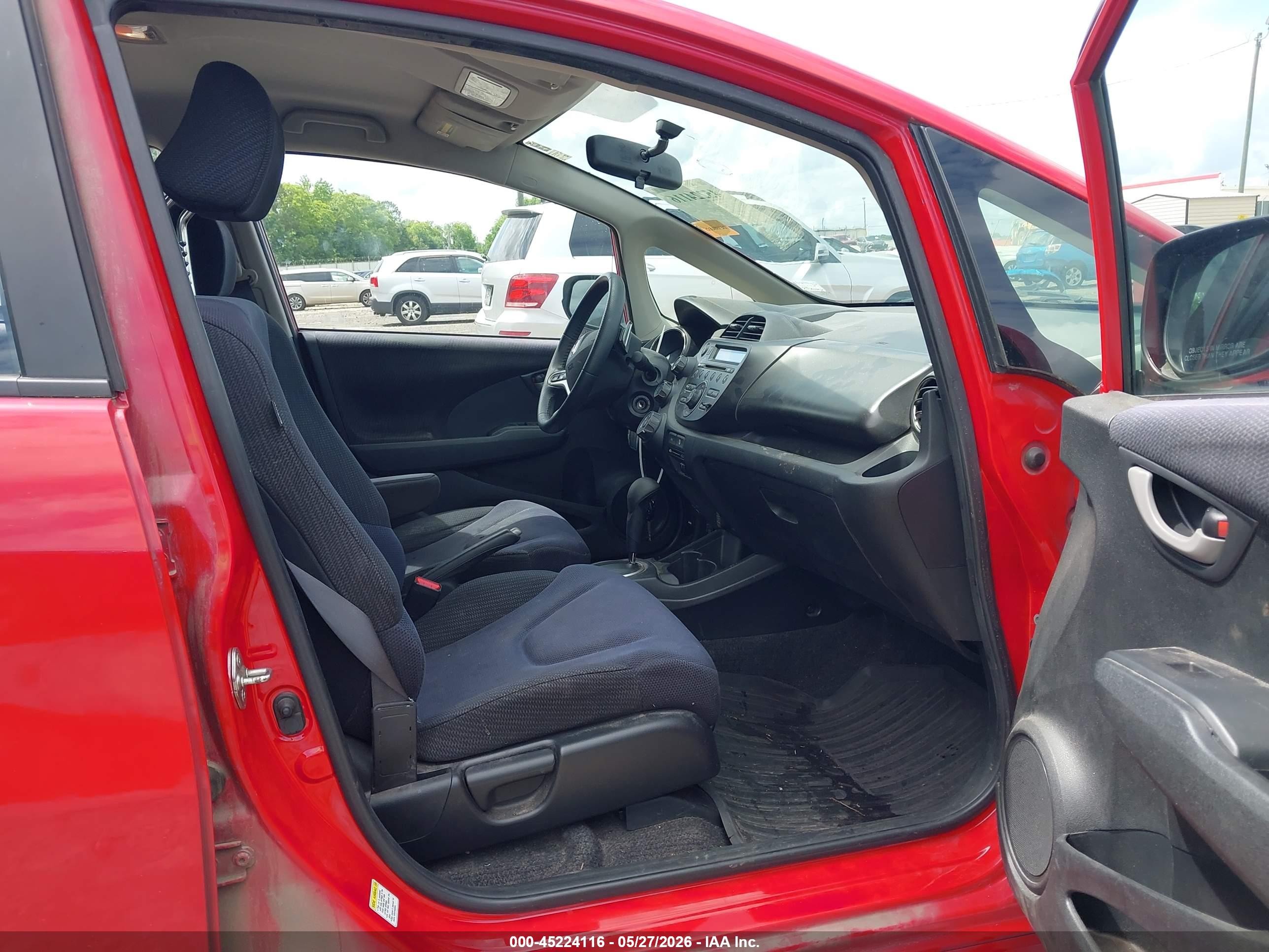 2013 Honda Fit Sport Red vin: JHMGE8H55DC071292