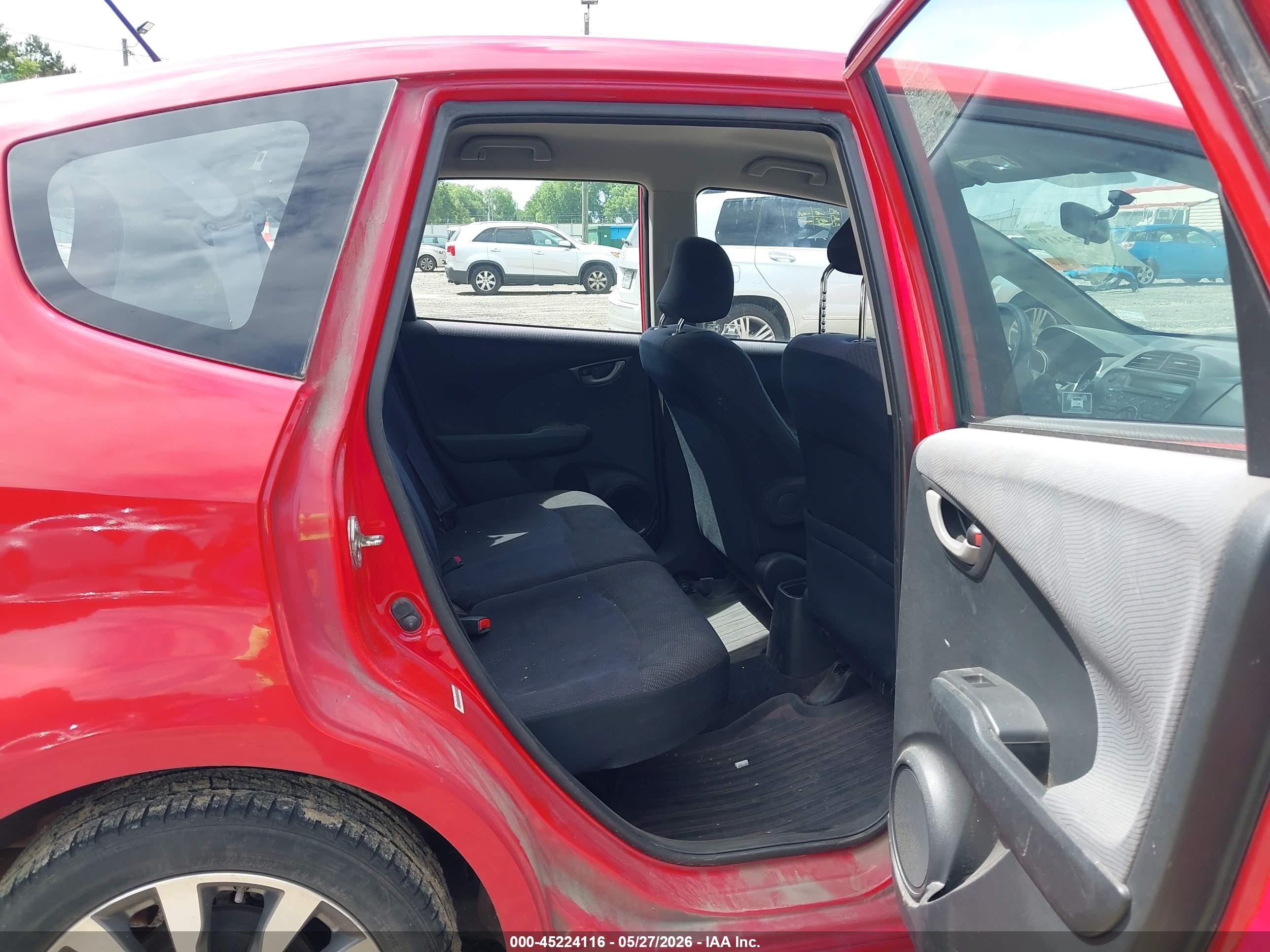 2013 Honda Fit Sport Red vin: JHMGE8H55DC071292