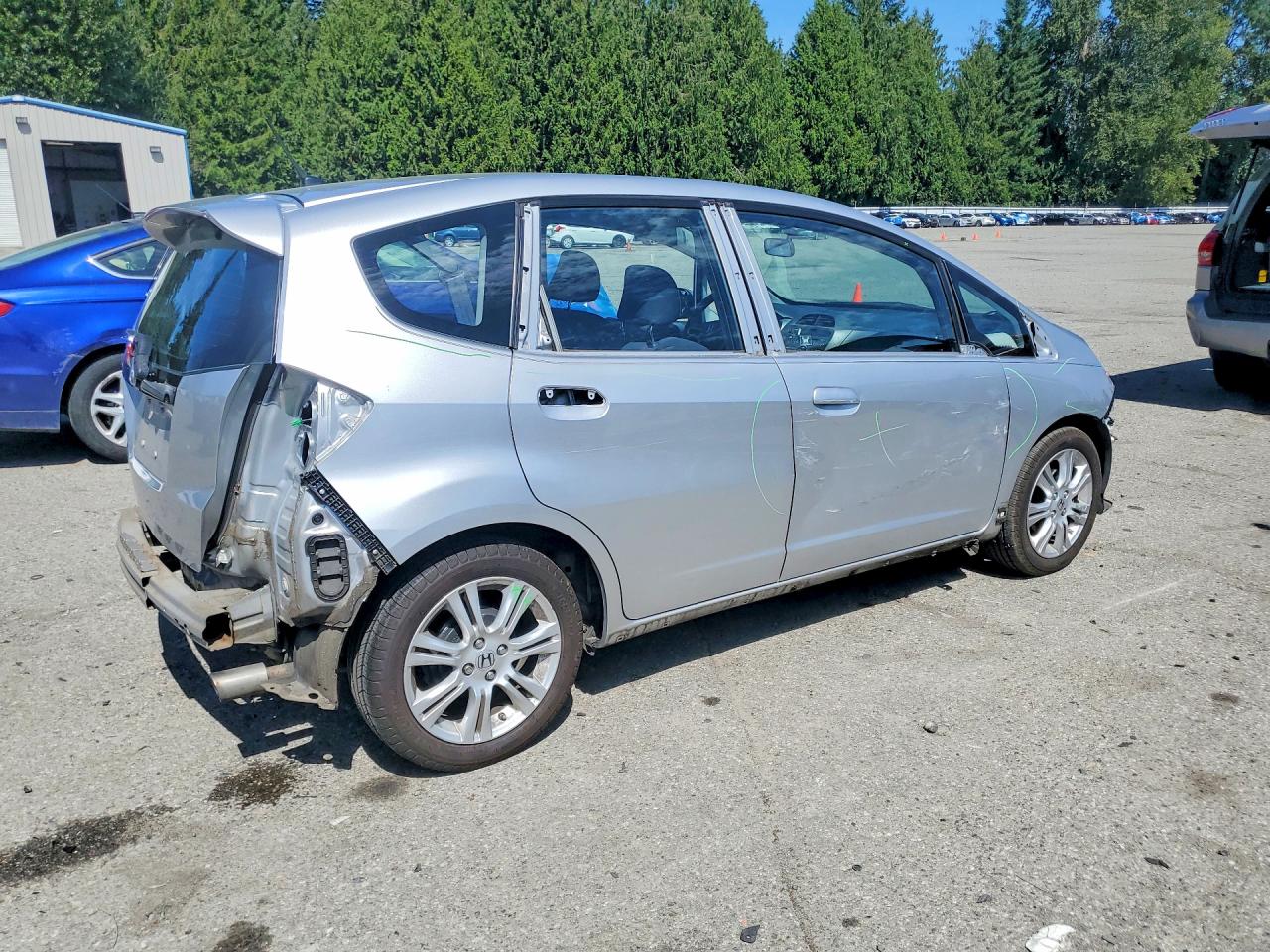 2011 Honda Fit Sport Silver vin: JHMGE8H56BC000339